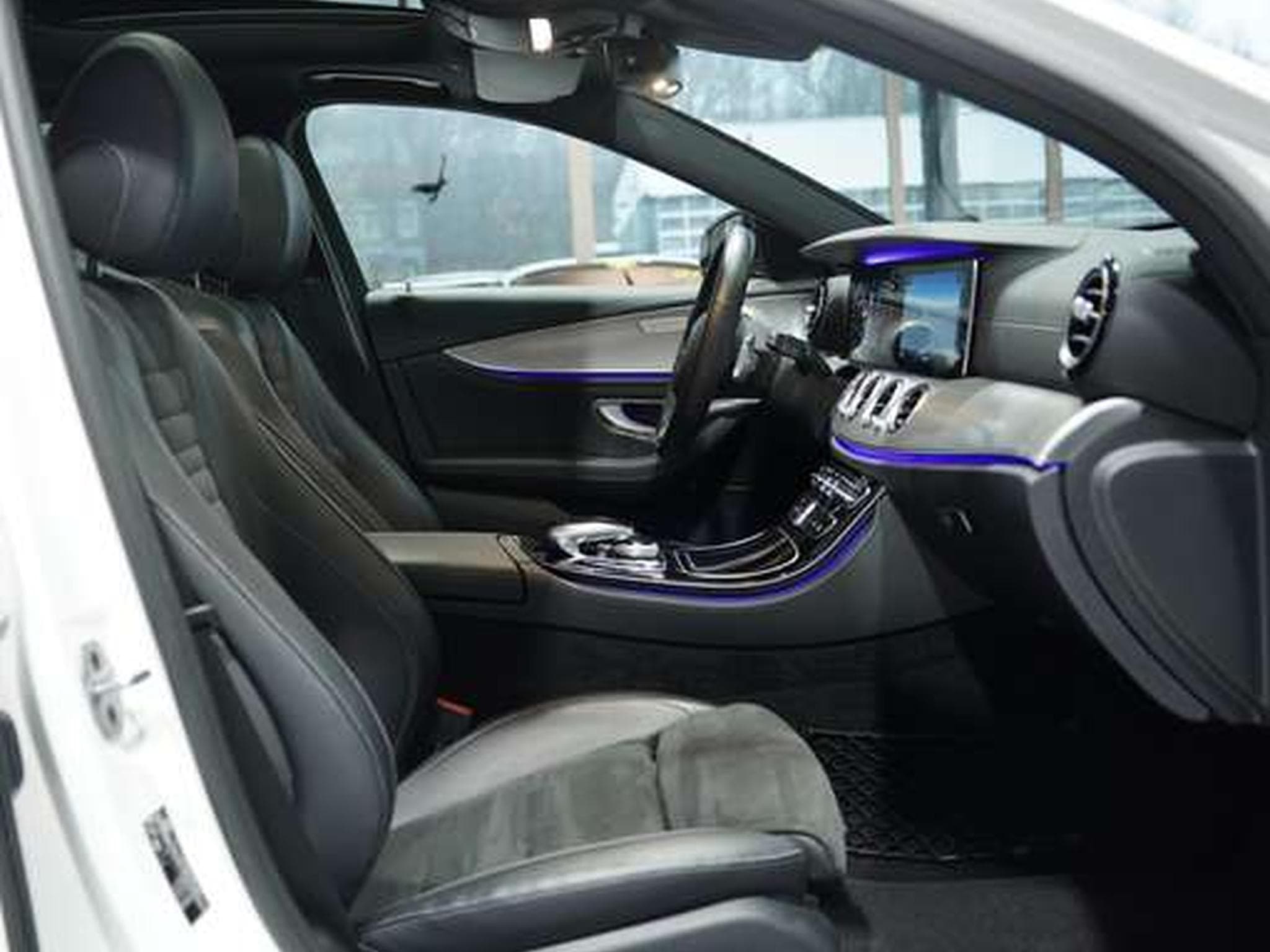 Mercedes E 400 d T 4M AMG Line *2.H *Distr.*Pano*H-UP*AHK (2018) - Photo 15