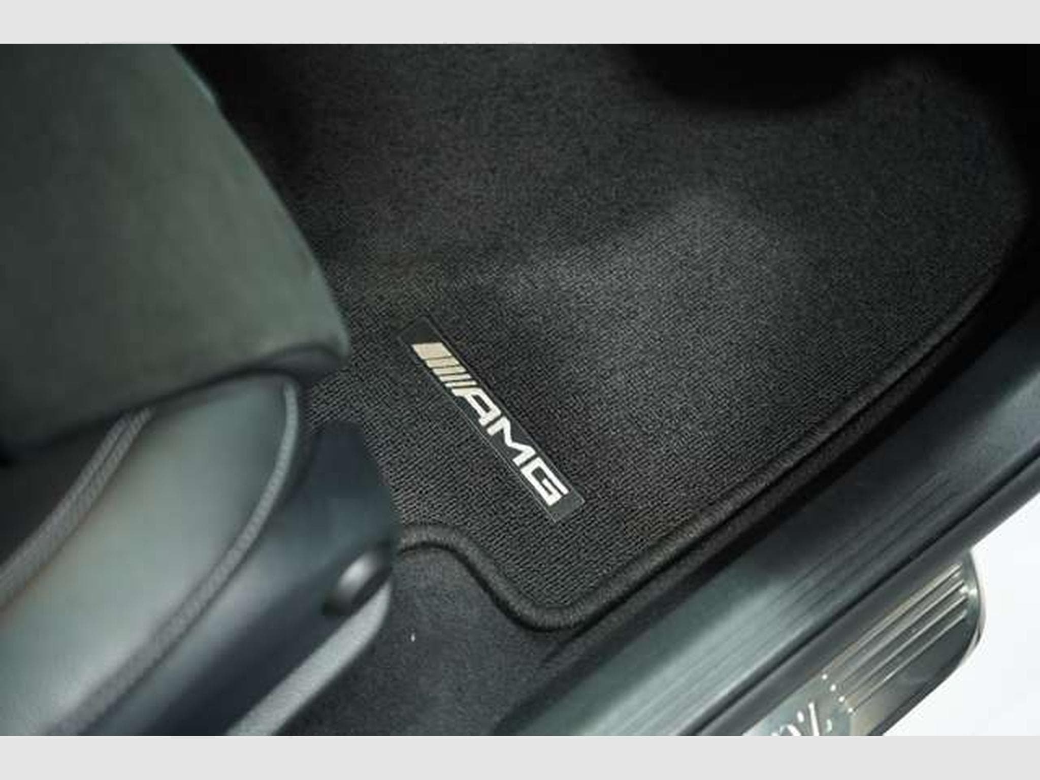 Mercedes E 400 d T 4M AMG Line *2.H *Distr.*Pano*H-UP*AHK (2018) - Photo 18