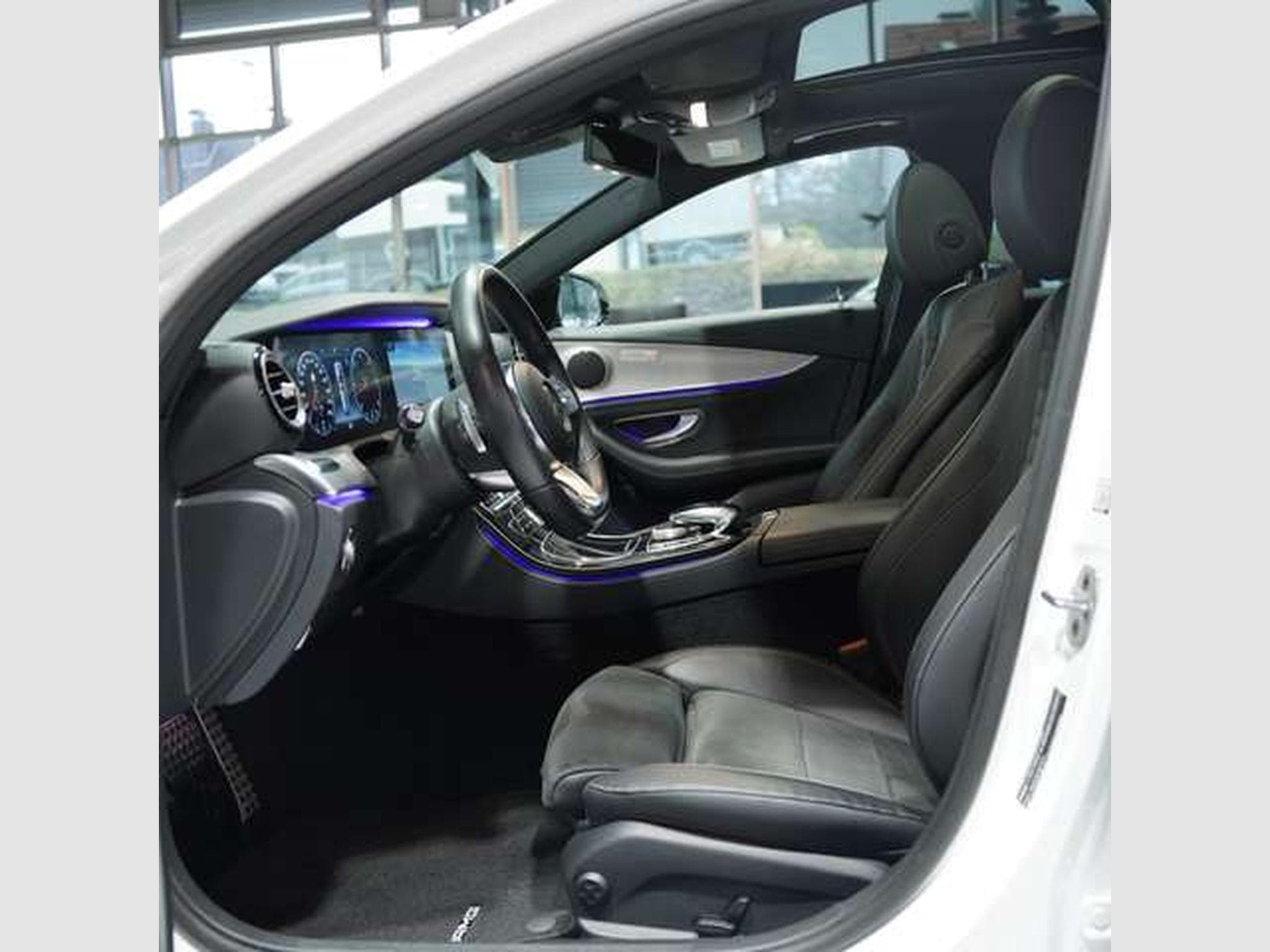 Mercedes E 400 d T 4M AMG Line *2.H *Distr.*Pano*H-UP*AHK (2018) - Photo 22