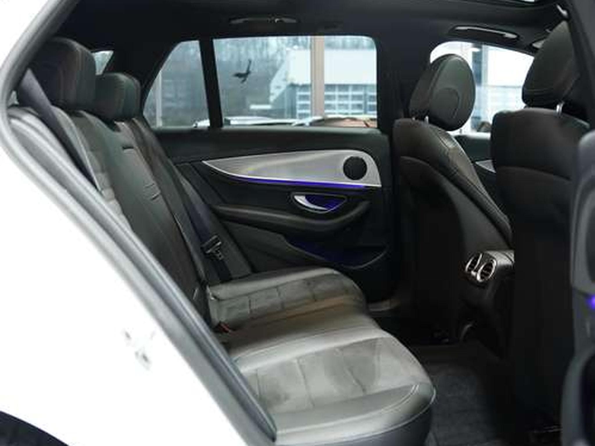 Mercedes E 400 d T 4M AMG Line *2.H *Distr.*Pano*H-UP*AHK (2018) - Photo 21