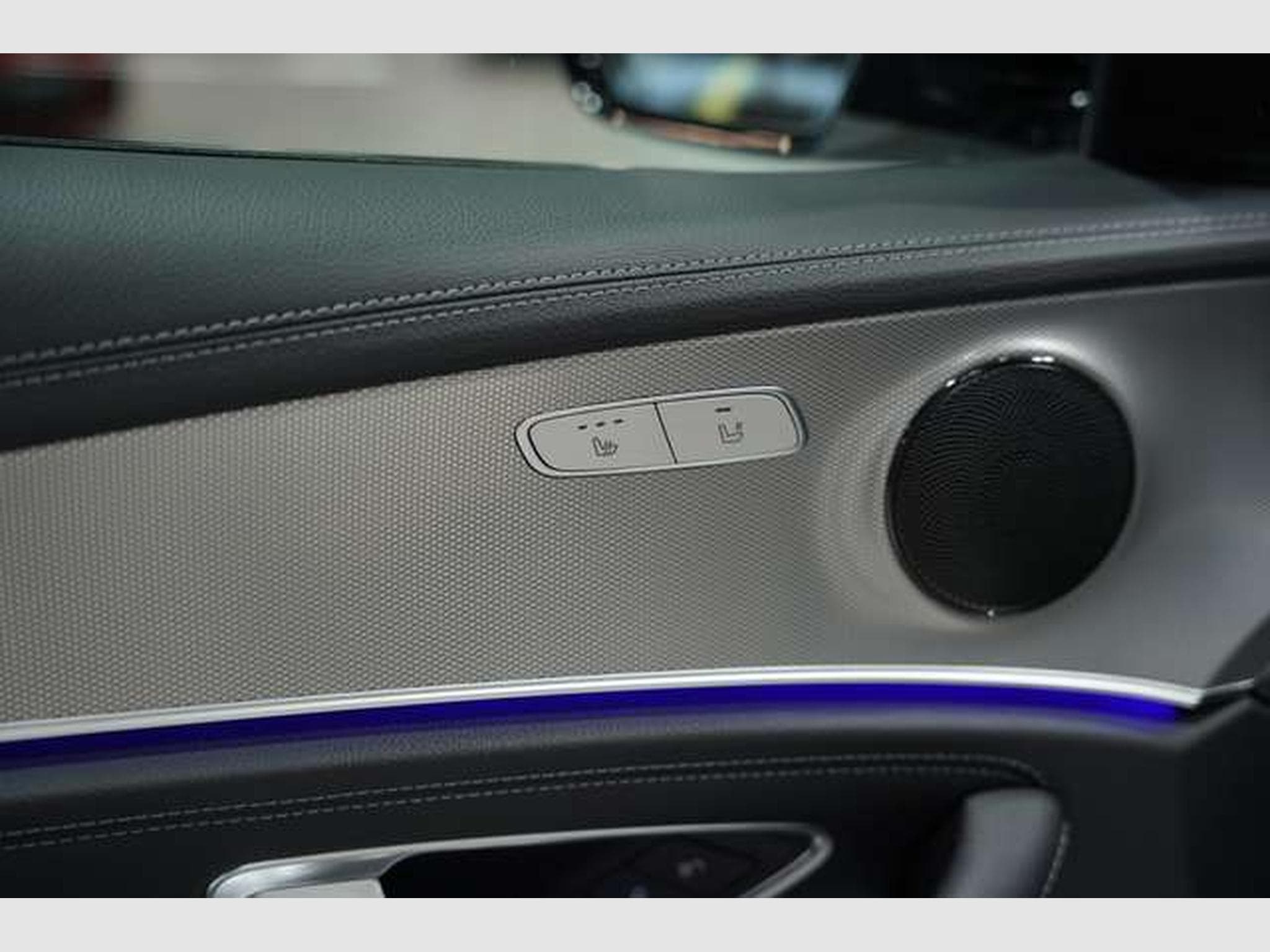 Mercedes E 400 d T 4M AMG Line *2.H *Distr.*Pano*H-UP*AHK (2018) - Photo 24
