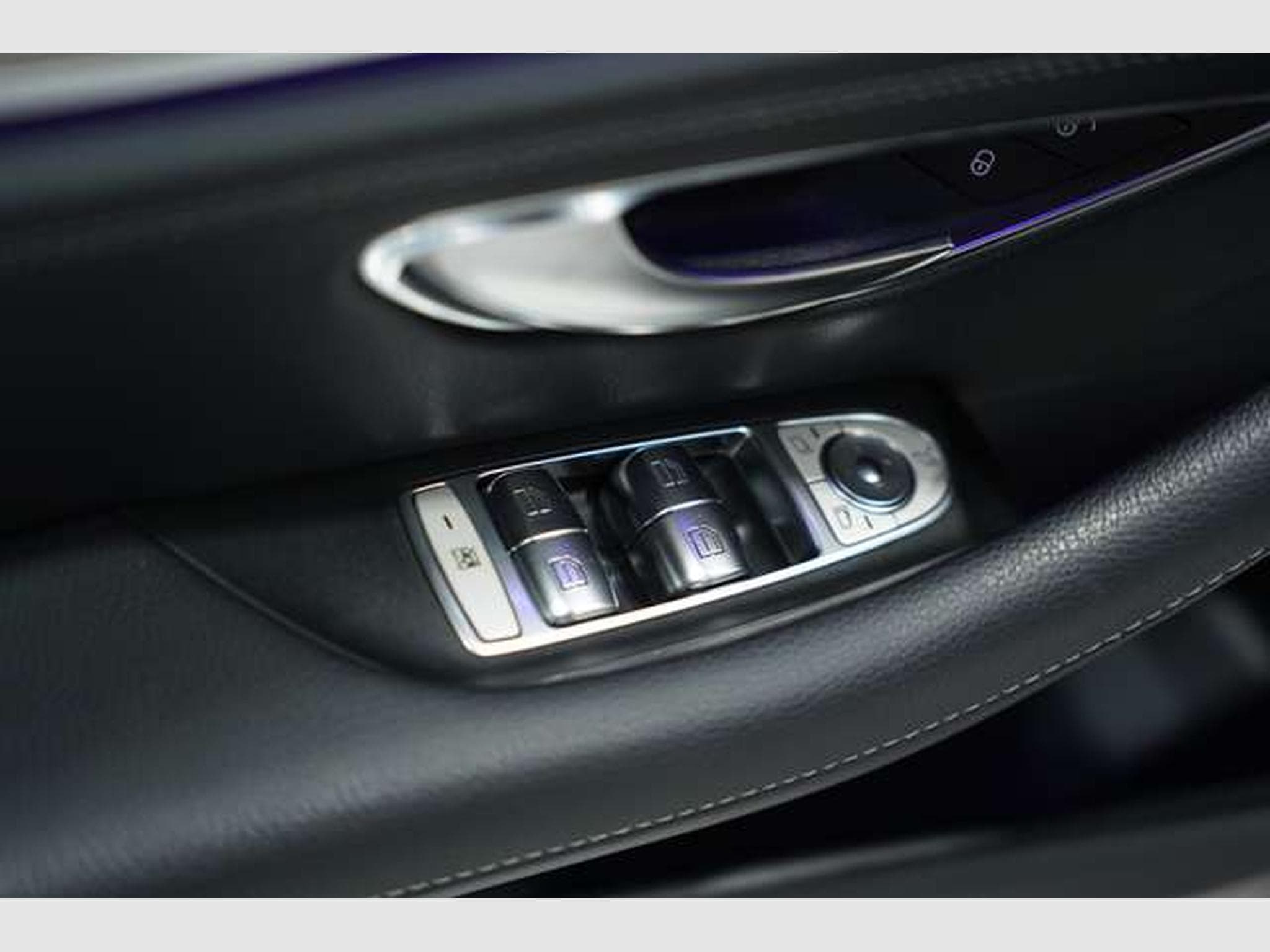 Mercedes E 400 d T 4M AMG Line *2.H *Distr.*Pano*H-UP*AHK (2018) - Photo 25