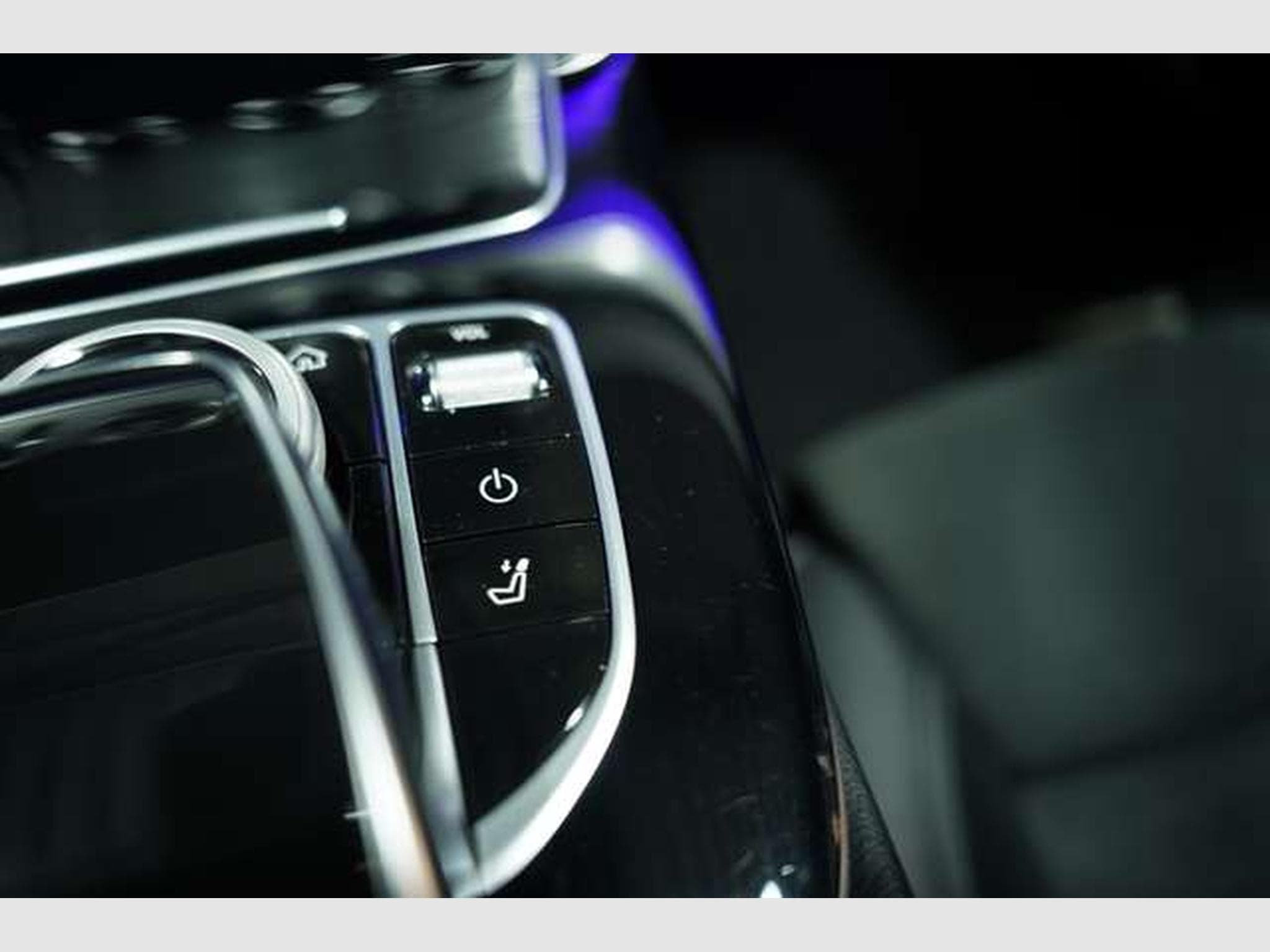 Mercedes E 400 d T 4M AMG Line *2.H *Distr.*Pano*H-UP*AHK (2018) - Photo 30
