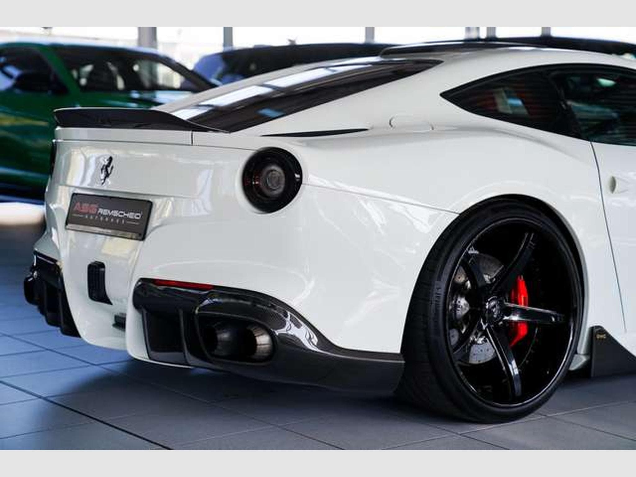 Ferrari F12 Berlinetta Berlinetta *Einzelstück *Carbon *Lift *22 * (2015) - Photo 36