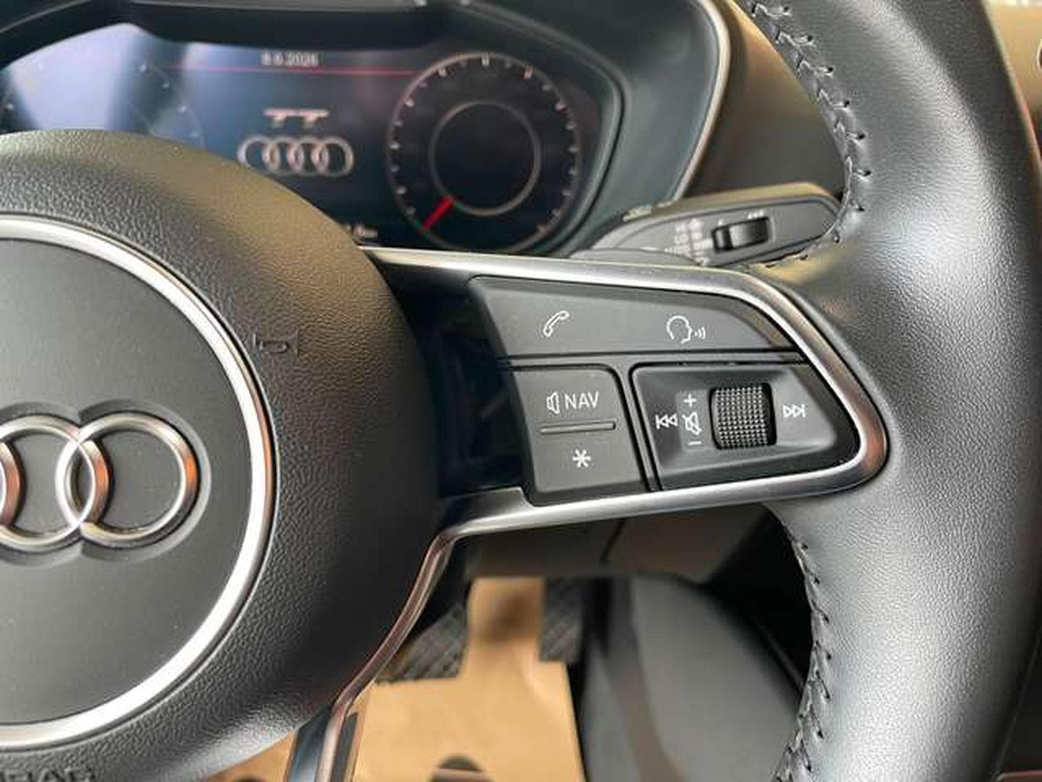 Audi TT Coupe 40 TFSI S-Line JUSQU'A 36 MOIS DE GARANTIE (2020) - Foto 15