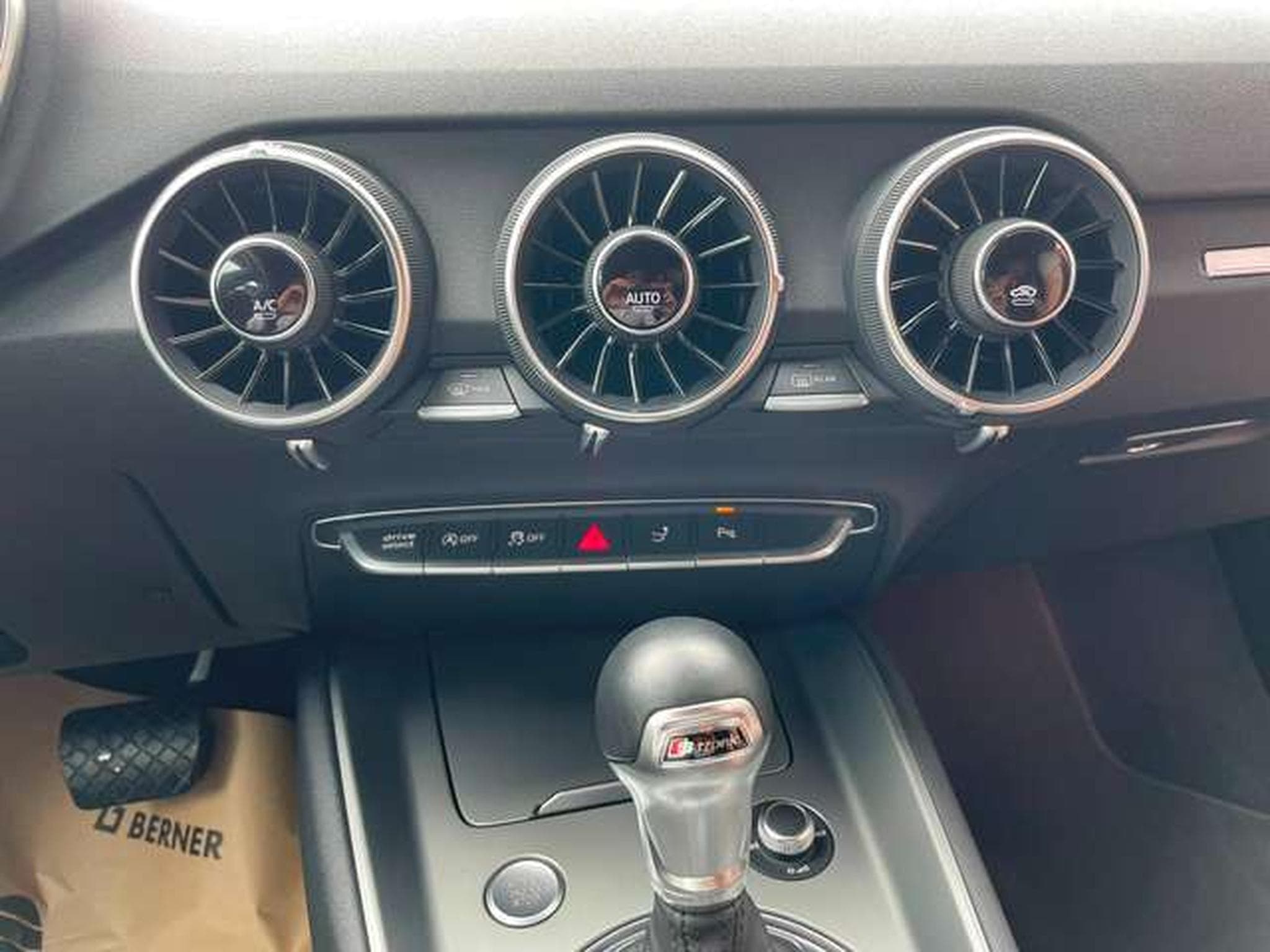 Audi TT Coupe 40 TFSI S-Line JUSQU'A 36 MOIS DE GARANTIE (2020) - Foto 20