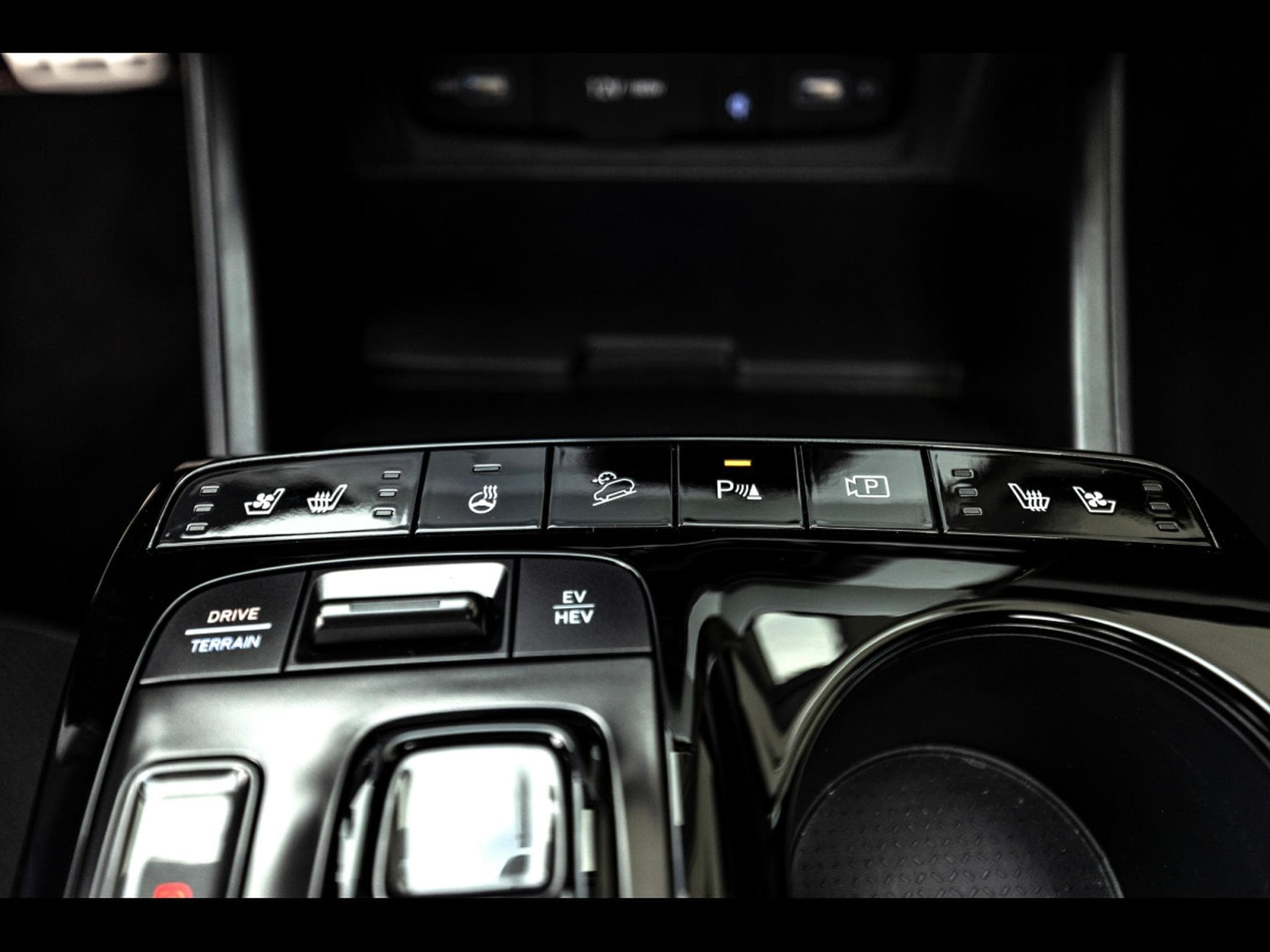 Hyundai Tucson 1.6 T-GDI PLUG-IN-HYBRID 265 4WD SHINE N-LINE SENSATION (2024) - Photo 24
