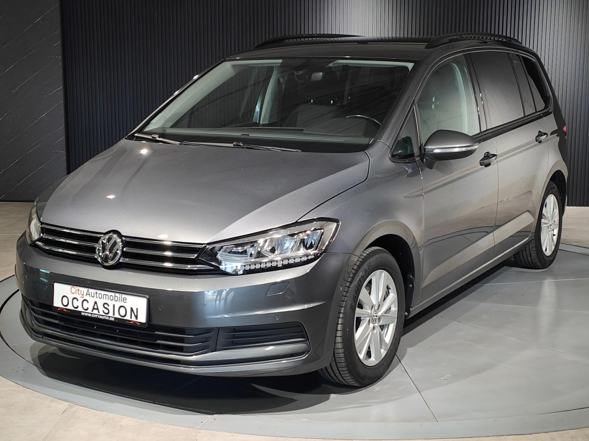 VW Touran 1.5 TSI 7 PLACES GPS BLUETOOTH APS AV/ARR PHARES LED (2019) - Photo 4