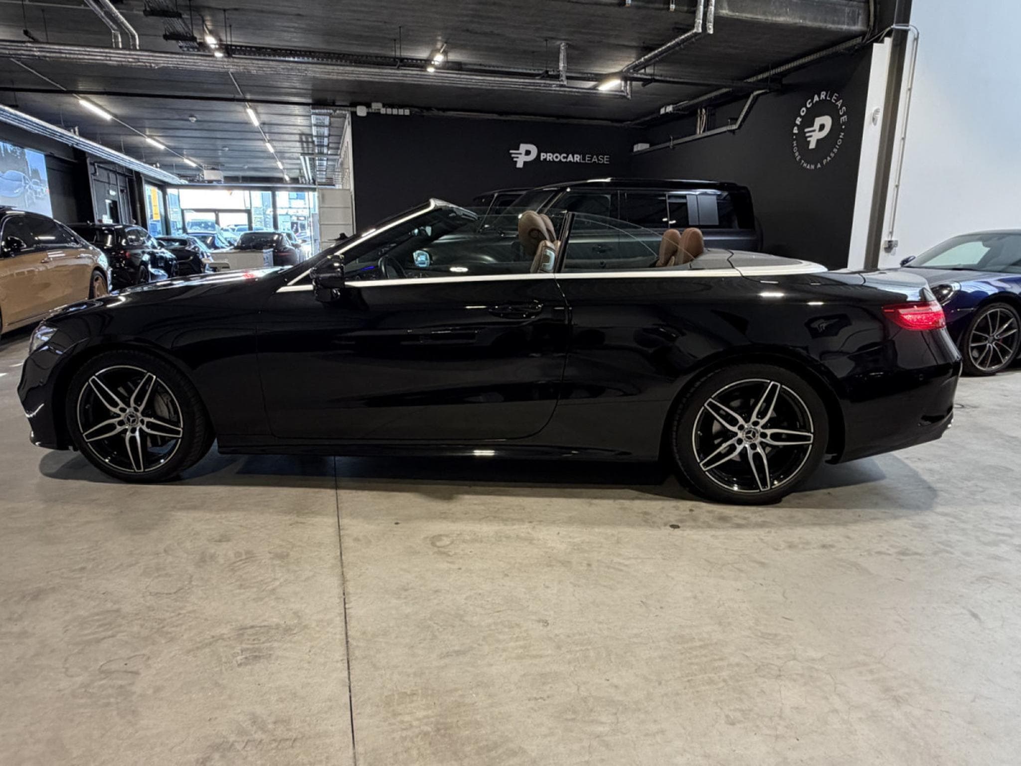 Mercedes E 200 E200 AMG LINE/ BI-COLOR /AMG-LINE/ BURMESTER/ 360° (2020) - Photo 11