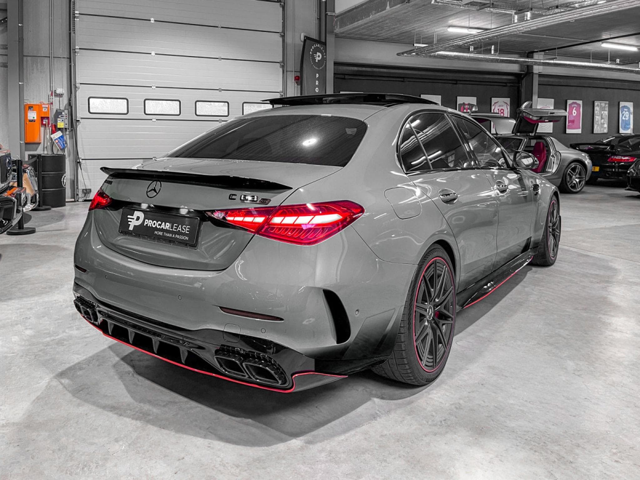 Mercedes C 63 AMG C 63 S AMG 4Matic+ F1 Edition/Distro+Pano+HuD+Memory+CARBON+ (2024) - Photo 2