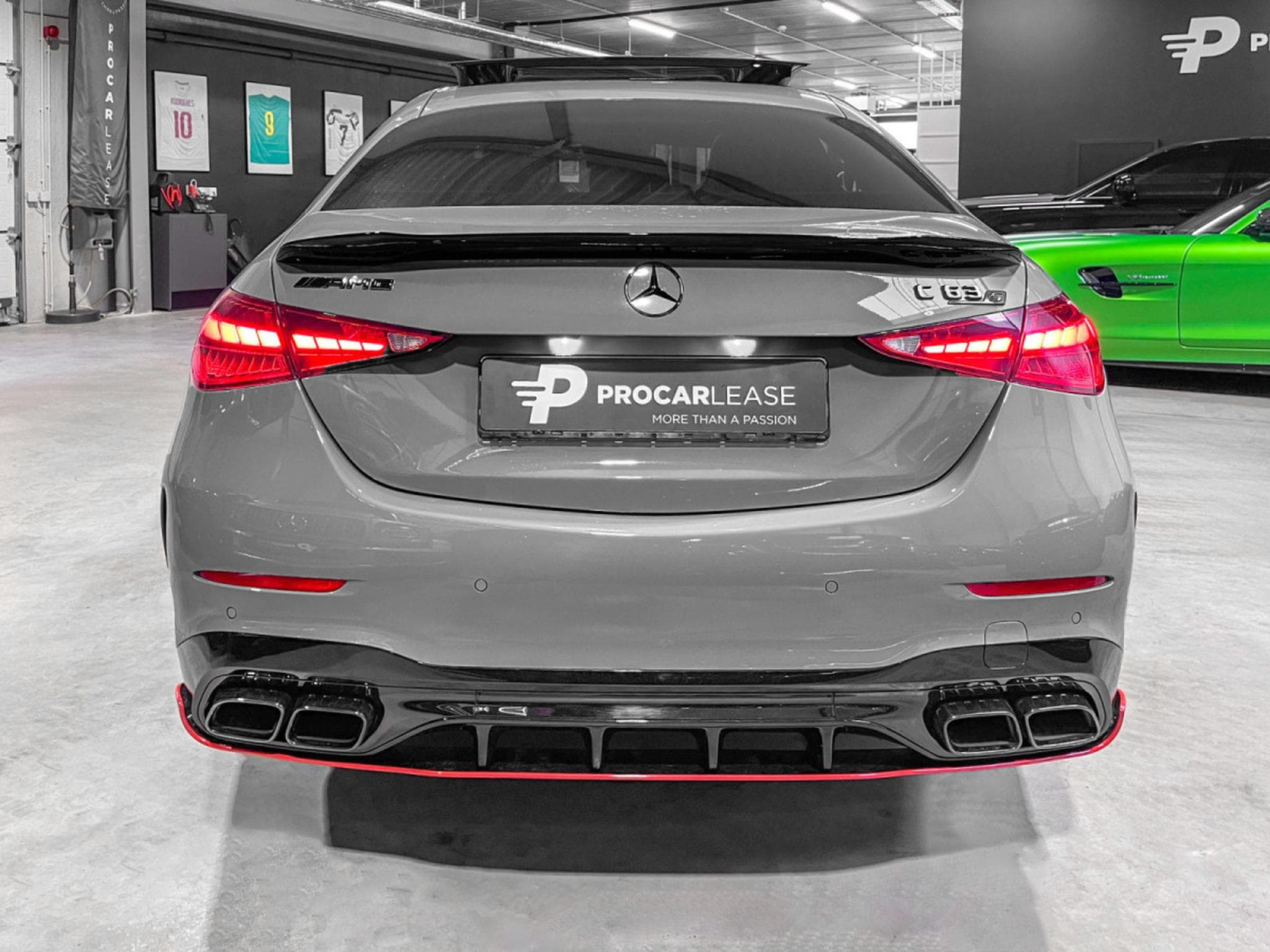 Mercedes C 63 AMG C 63 S AMG 4Matic+ F1 Edition/Distro+Pano+HuD+Memory+CARBON+ (2024) - Photo 6