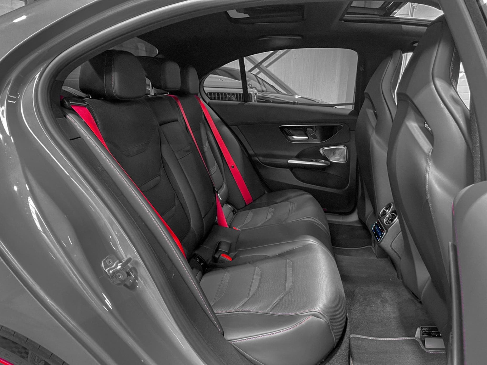 Mercedes C 63 AMG C 63 S AMG 4Matic+ F1 Edition/Distro+Pano+HuD+Memory+CARBON+ (2024) - Photo 21