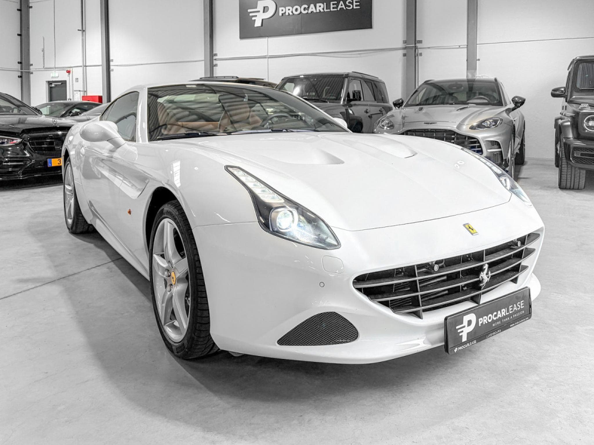 Ferrari California California T / 3.9 V8 / 4-Sitzer / (2015) - Foto 5