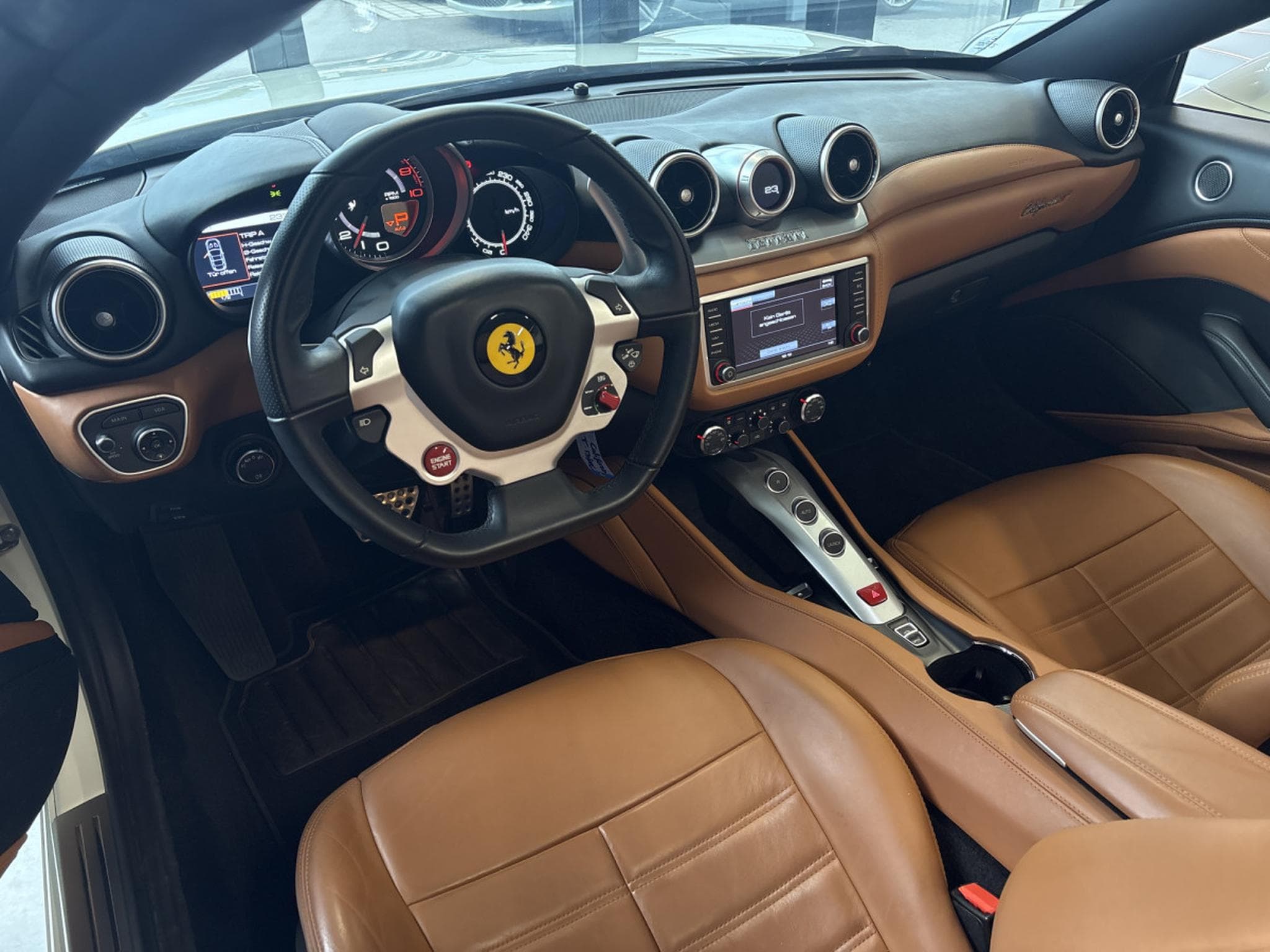 Ferrari California California T / 3.9 V8 / 4-Sitzer / (2015) - Foto 24