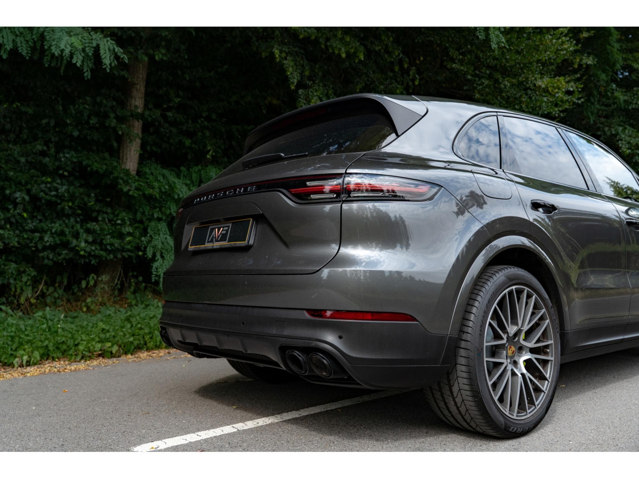 Porsche Cayenne E HYBRID (2021) - Foto 7
