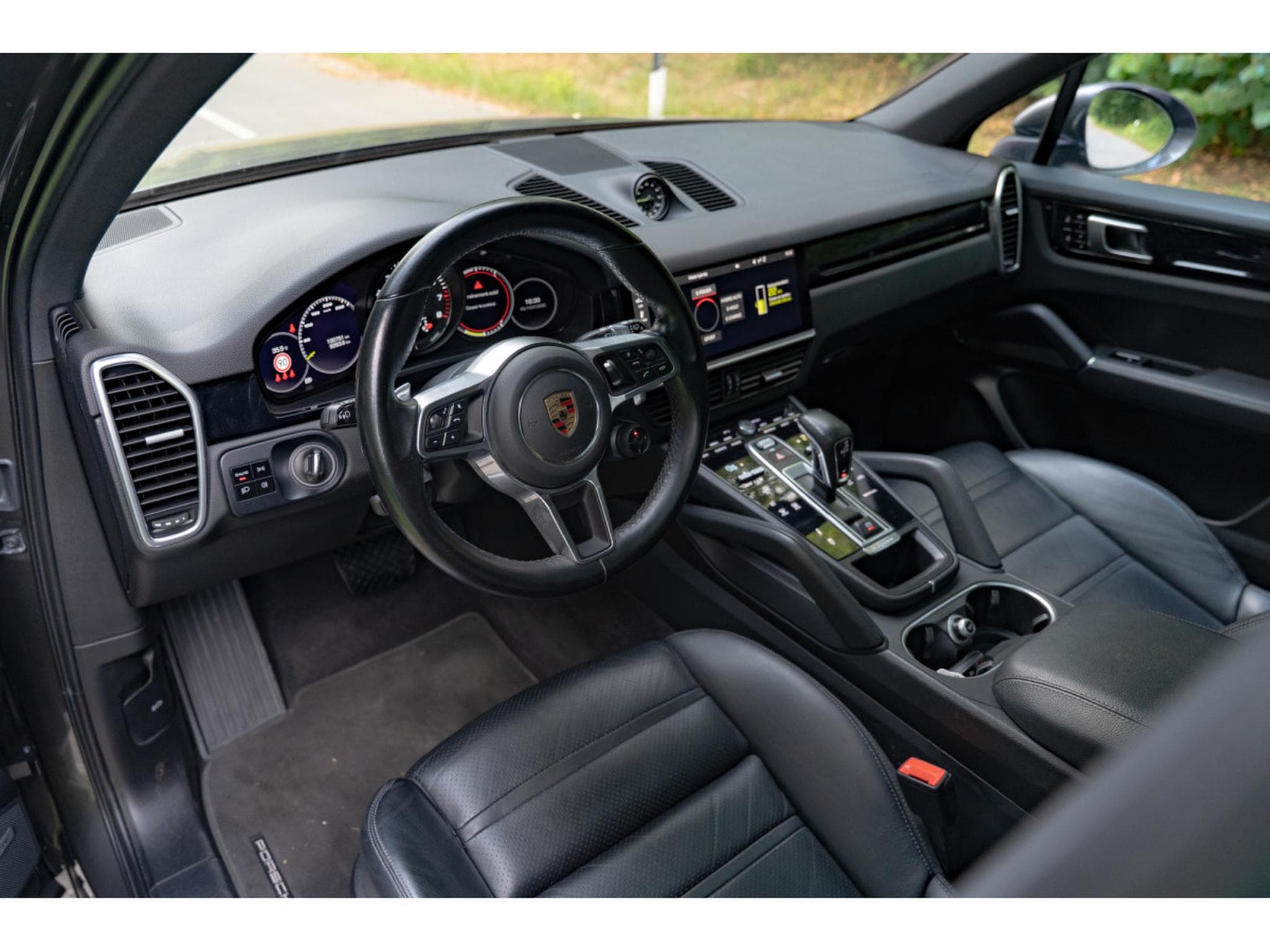 Porsche Cayenne E HYBRID (2021) - Foto 8