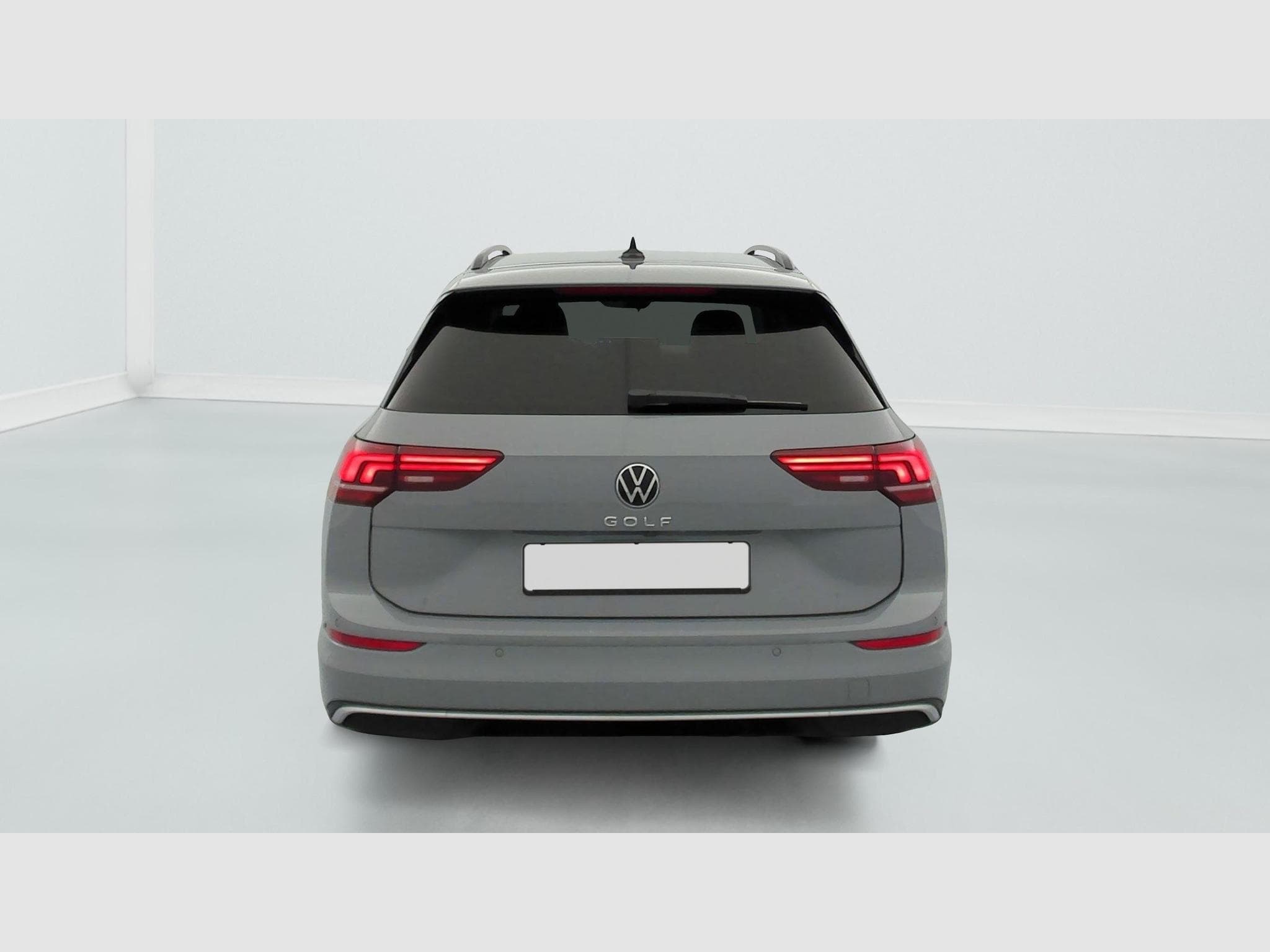 VW Golf VIII 1.5 TSI EVO2 116 BVM6 LIFE PLUS (2025) - Foto 6