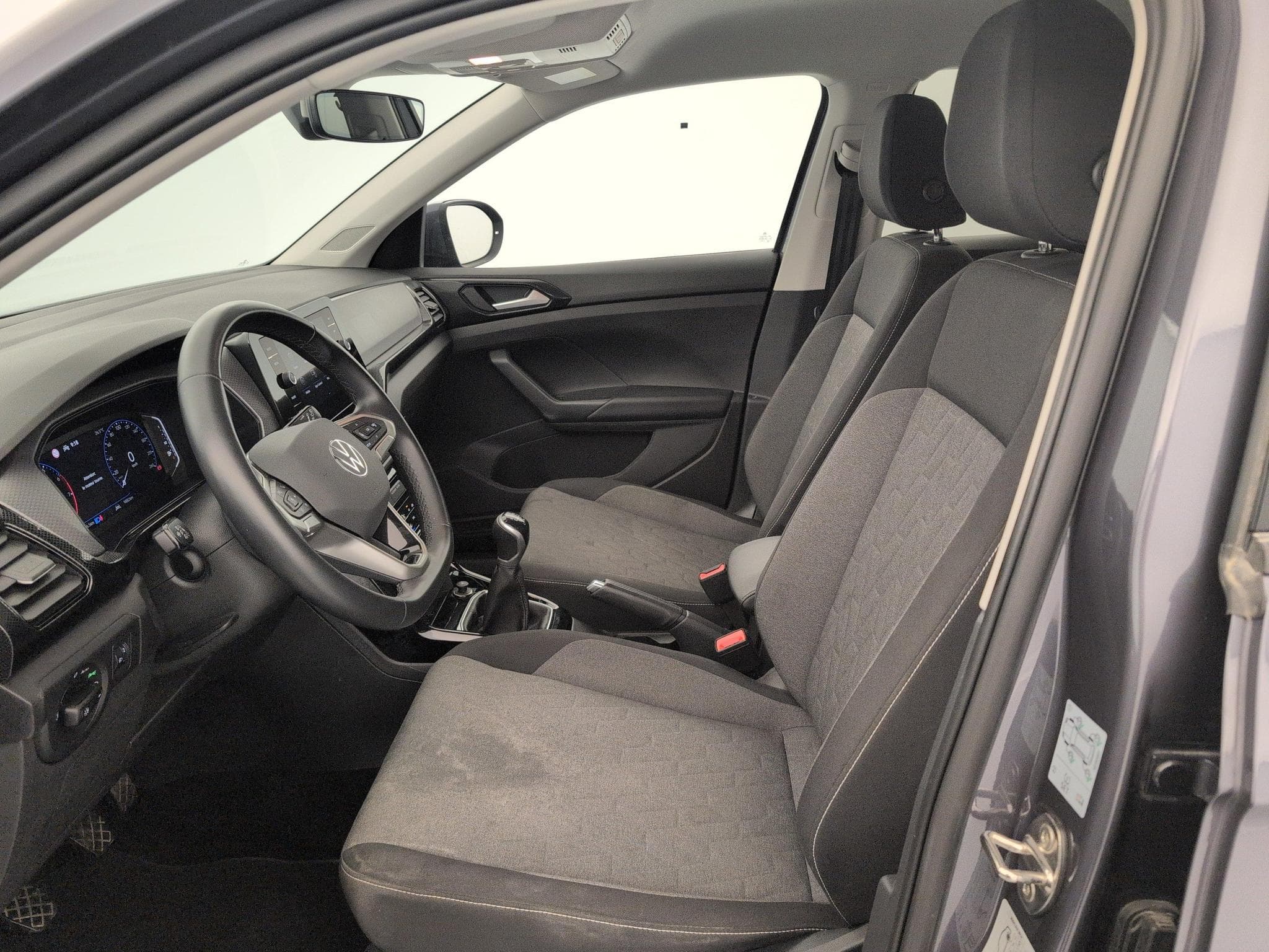 VW T-cross 1.0 TSI 116 Start/Stop BVM6 VW Edition (2025) - Foto 17