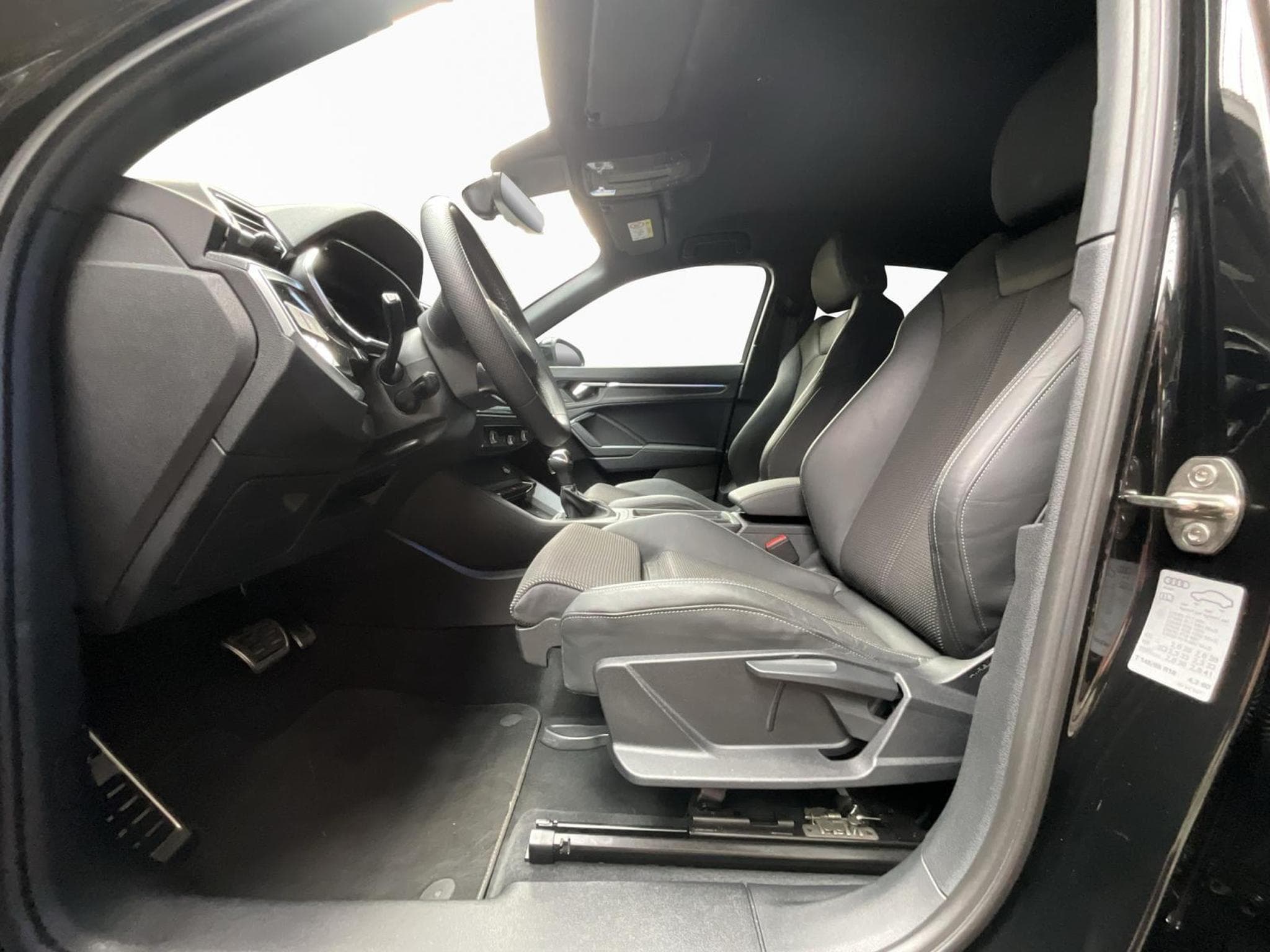 Audi Q3 SB+S-Line+35TDI+S-Tronic+P.Premium (2025) - Foto 9