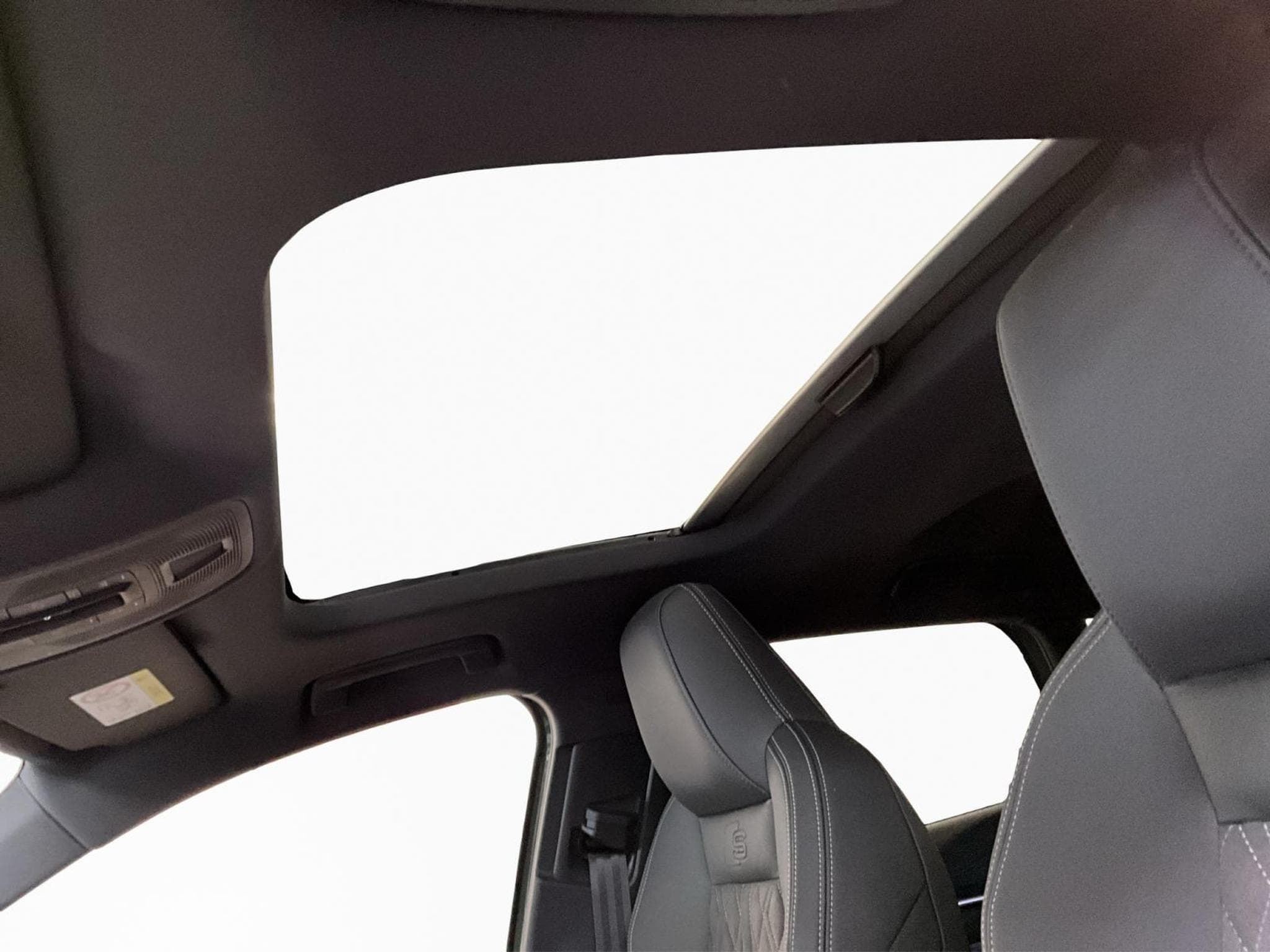 Audi S3 SB+TFSI+Quattro+S-Tronic+Pano+Matrix-LED (2025) - Foto 15