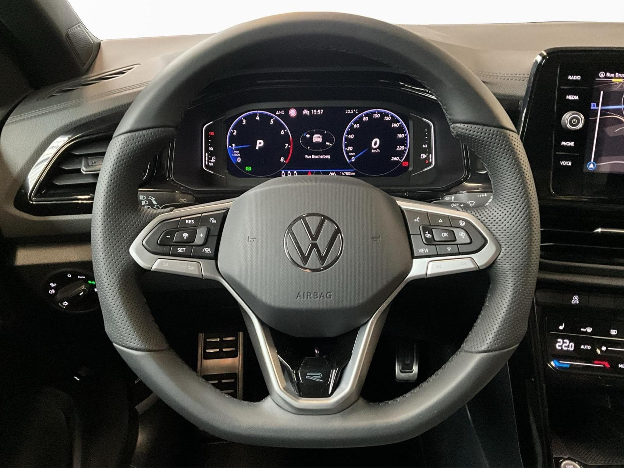 VW T-Roc R-Line+DSG+Black-Style+Matrix-LED+IQ-Drive (2025) - Foto 12