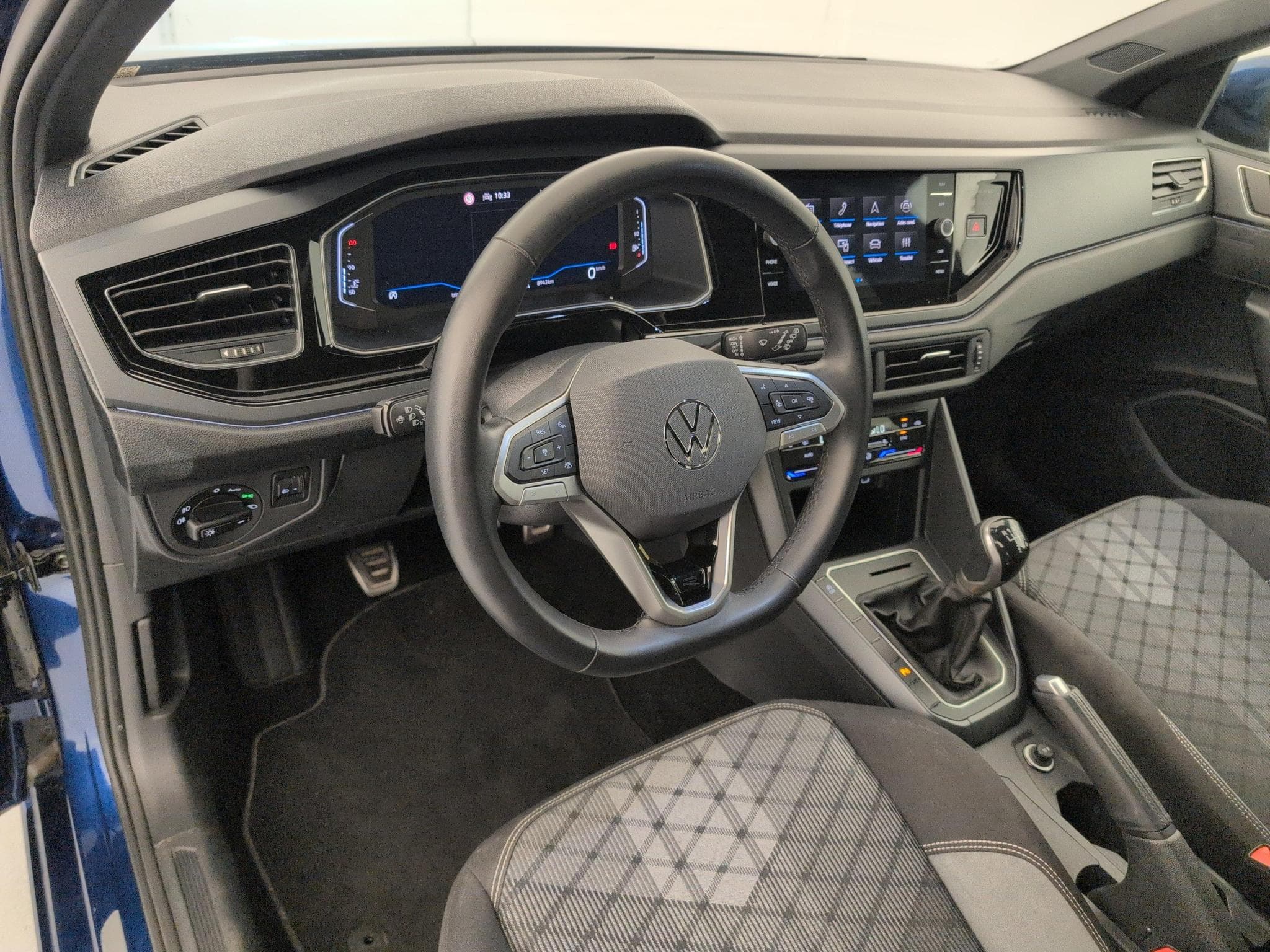 VW Taigo 1.0 TSI 116 BVM6 R-LINE (2025) - Foto 15