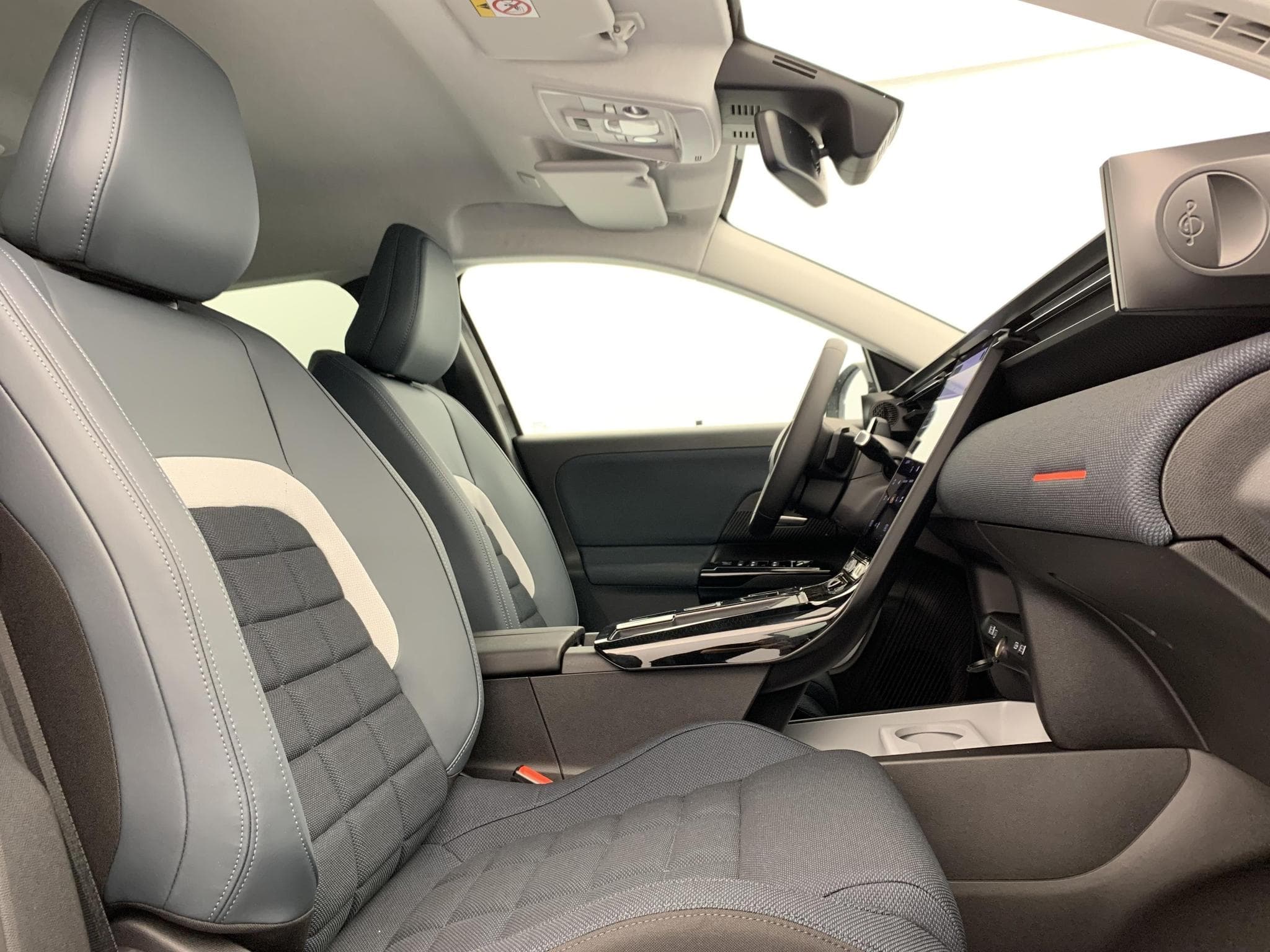 CitroëN C5 Aircross 145 CH E-DCS6 PLUS (2026) - Foto 9