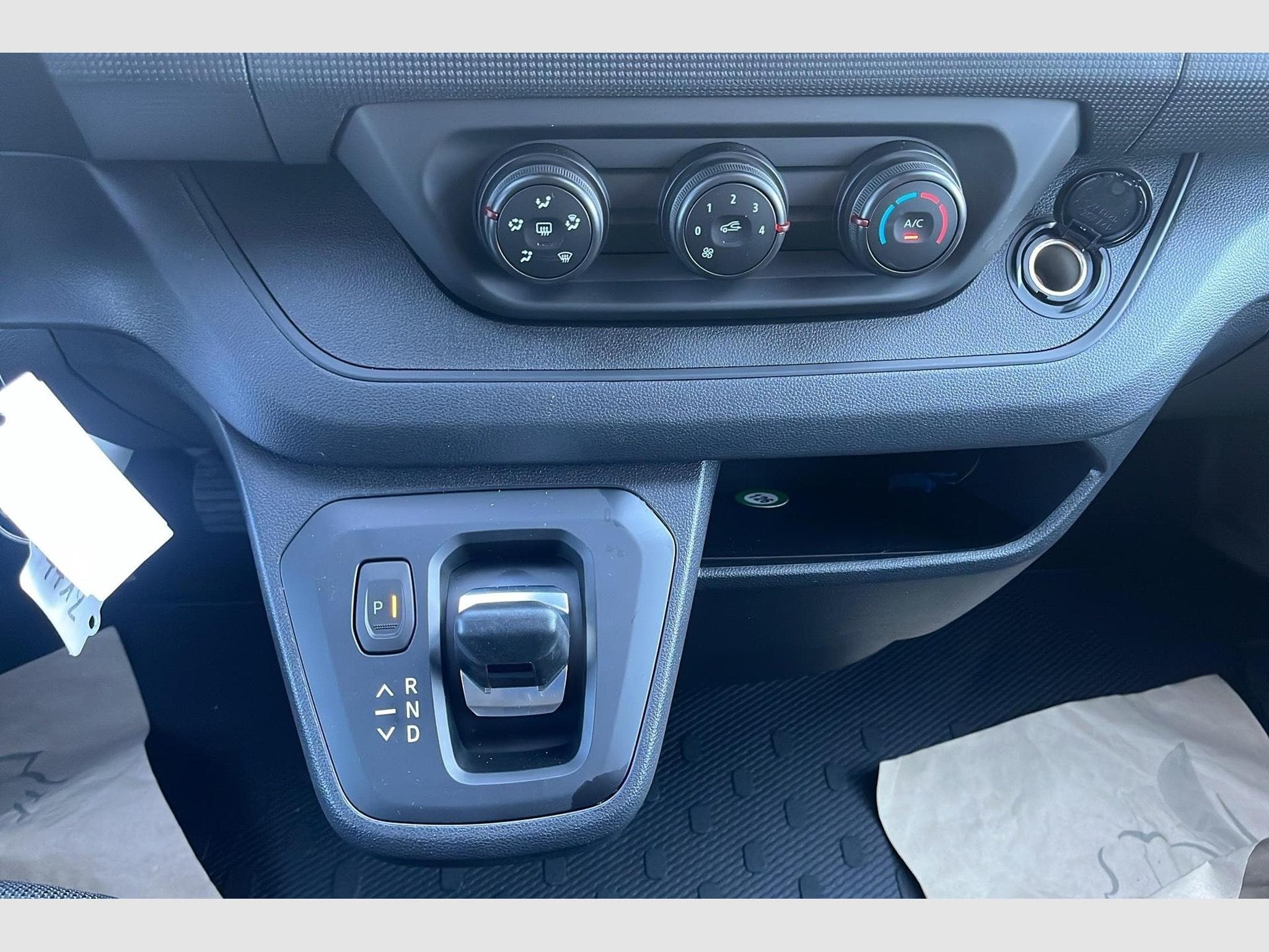 Renault Trafic L2H1 3T BLUE DCI 150 AUTO ADVANCE (2025) - Photo 17