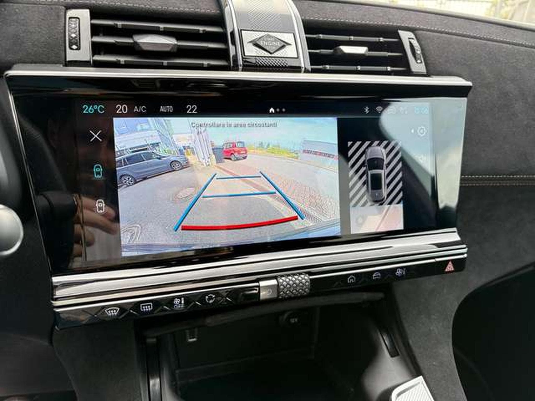 DS Automobiles DS7 DS7 E-TENSE 4x4 300 PERFORMANCE LINE + (2024) - Foto 8