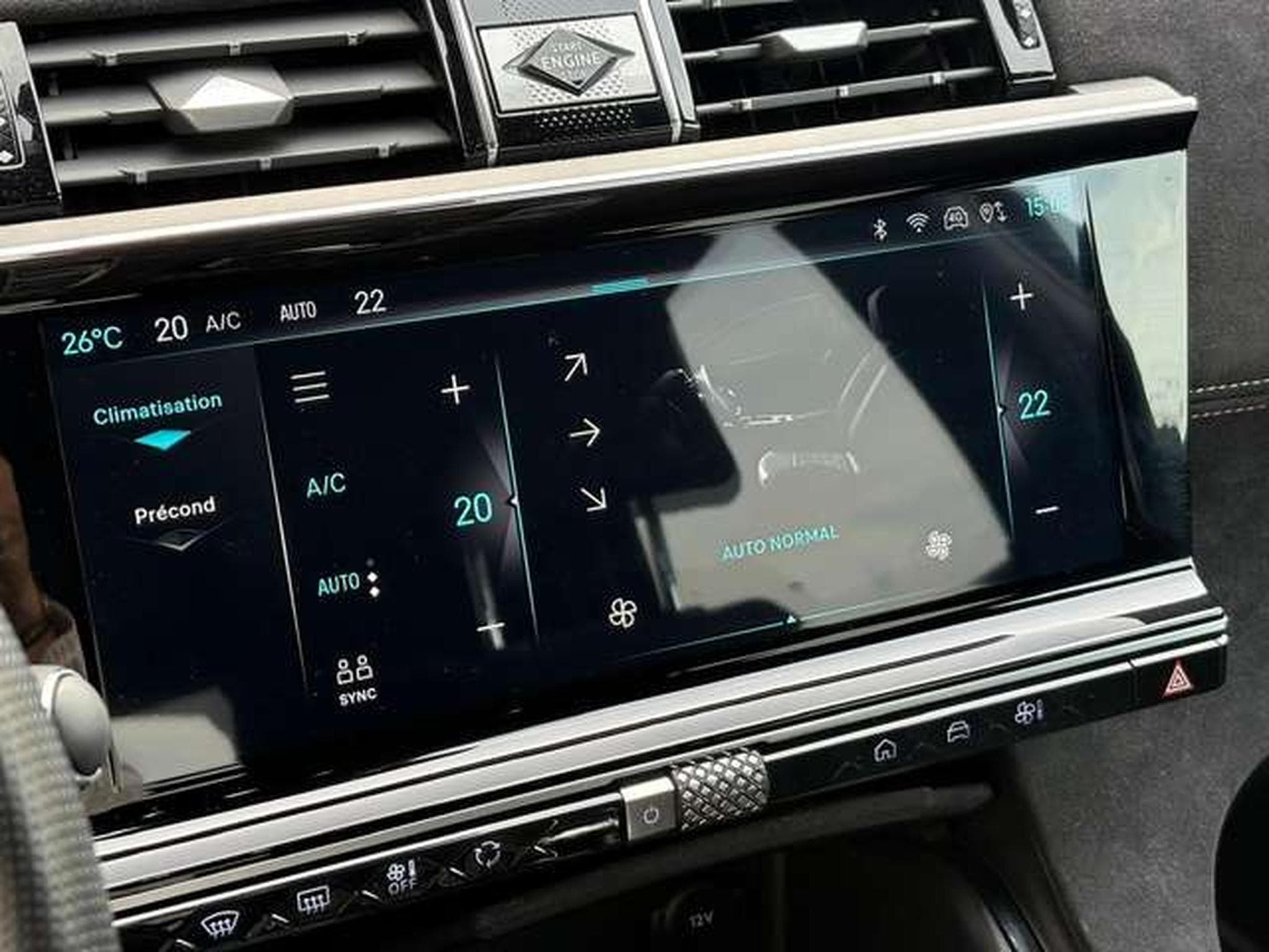 DS Automobiles DS7 DS7 E-TENSE 4x4 300 PERFORMANCE LINE + (2024) - Foto 10