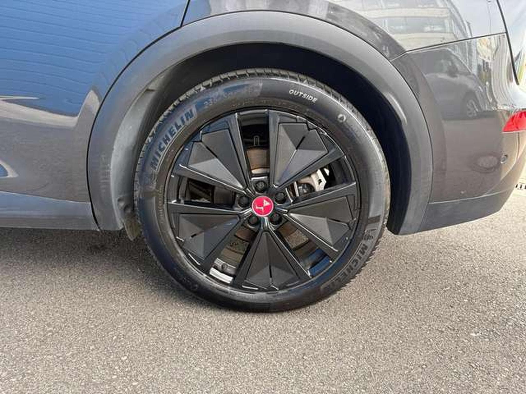 DS Automobiles DS7 DS7 E-TENSE 4x4 300 PERFORMANCE LINE + (2024) - Foto 15
