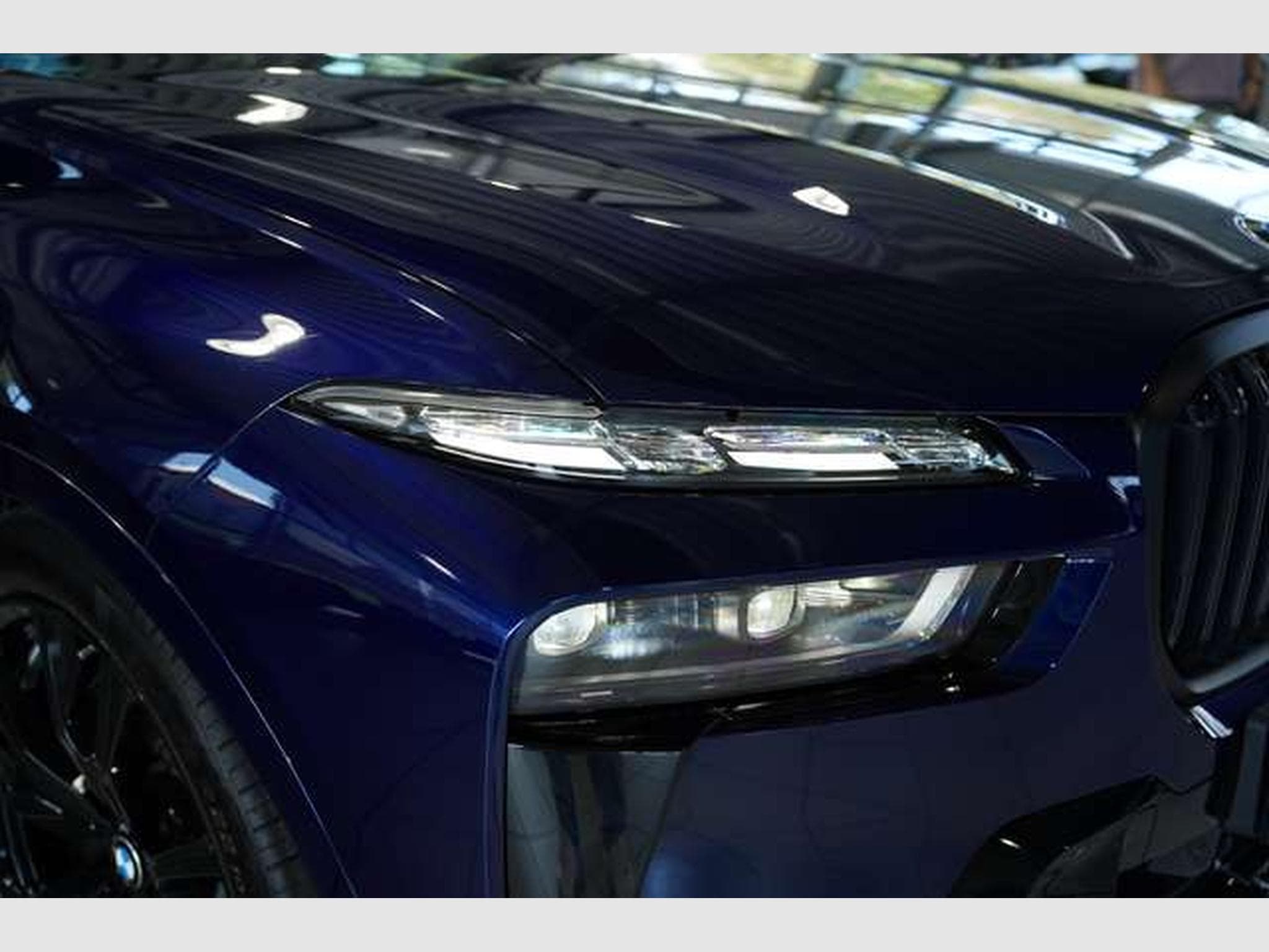 BMW X7 xD 40 d M Sport Pro 2H. *22*SkyLounge*Schale (2025) - Photo 15
