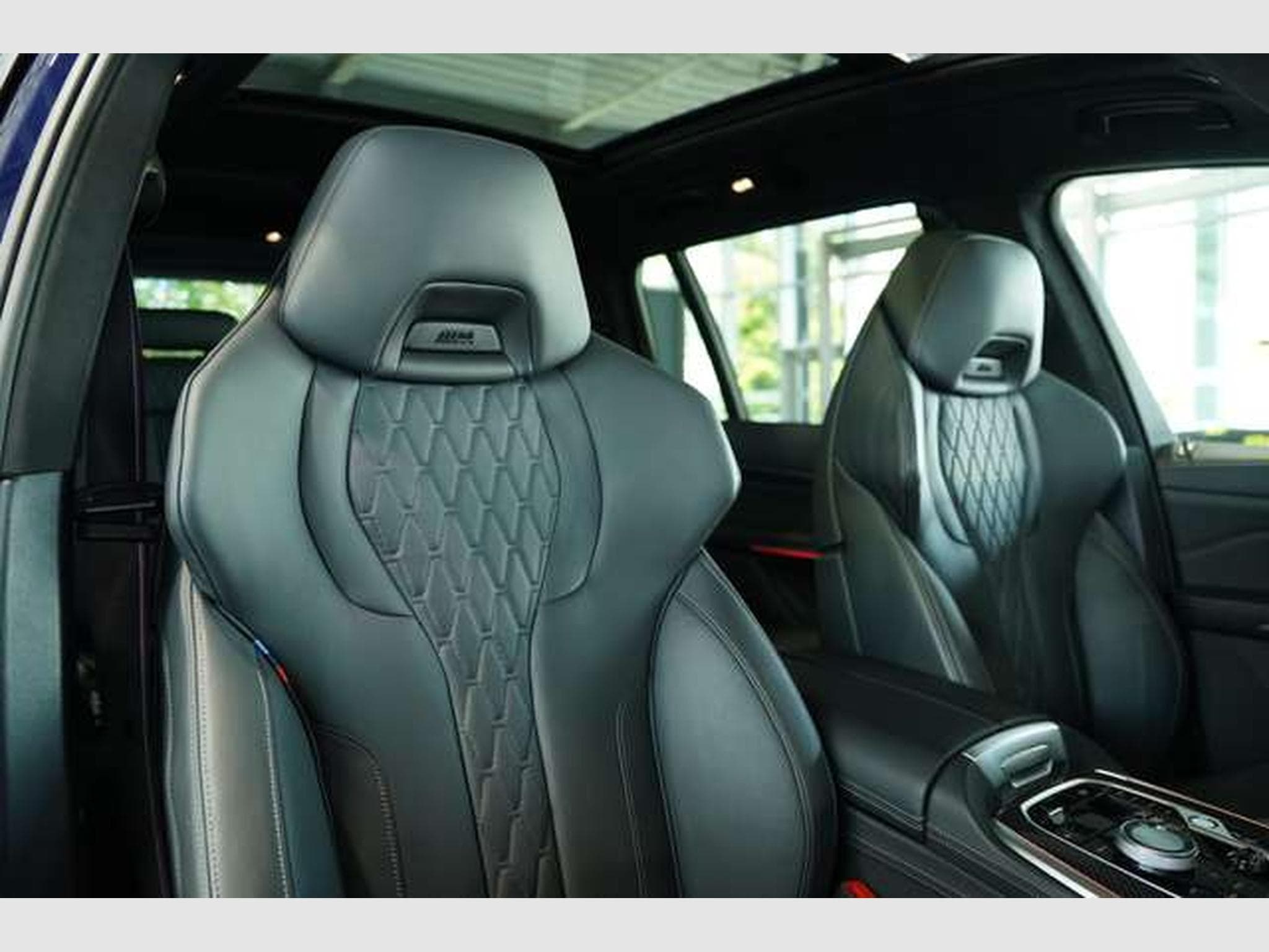 BMW X7 xD 40 d M Sport Pro 2H. *22*SkyLounge*Schale (2025) - Photo 22