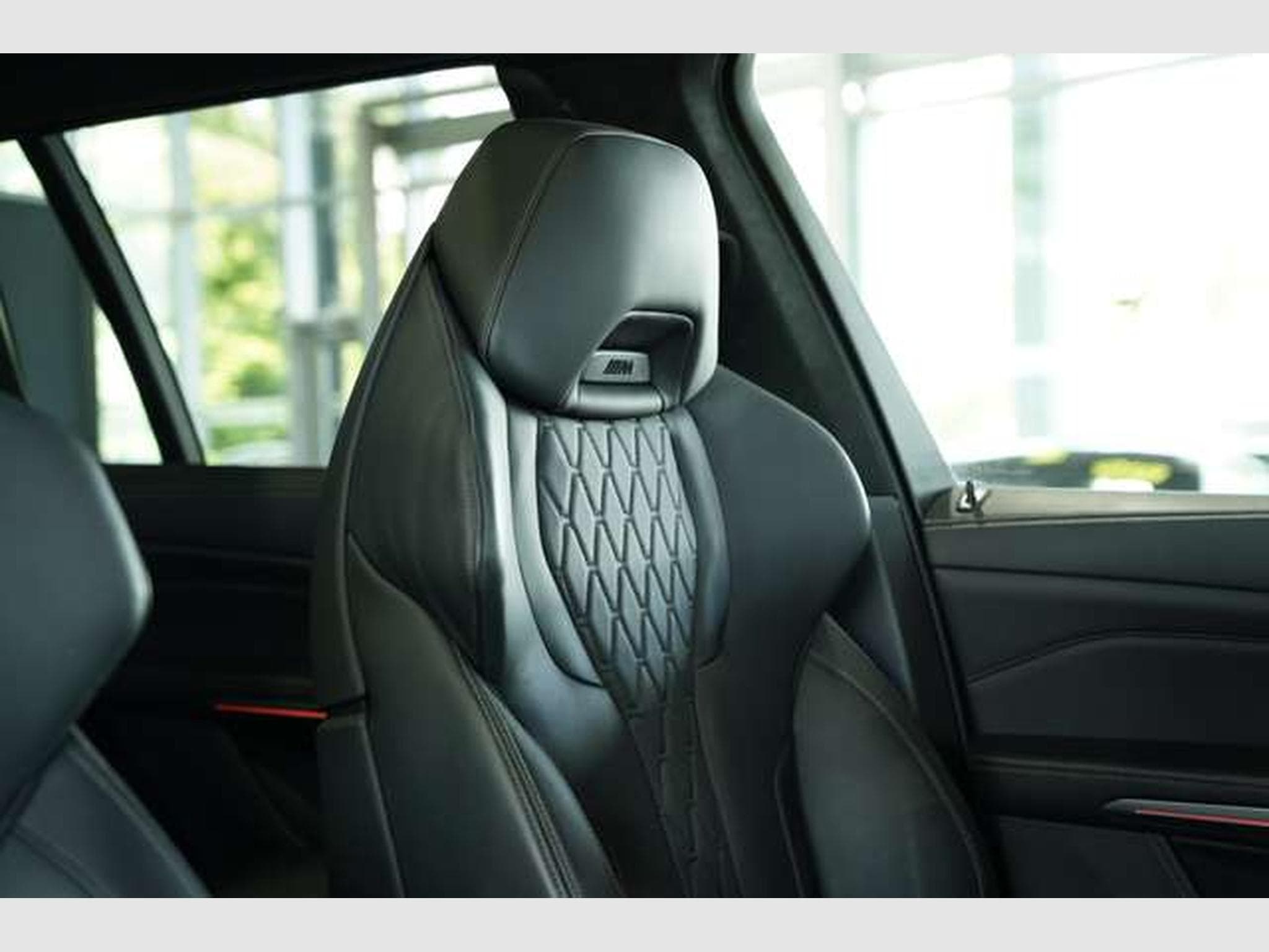 BMW X7 xD 40 d M Sport Pro 2H. *22*SkyLounge*Schale (2025) - Photo 23