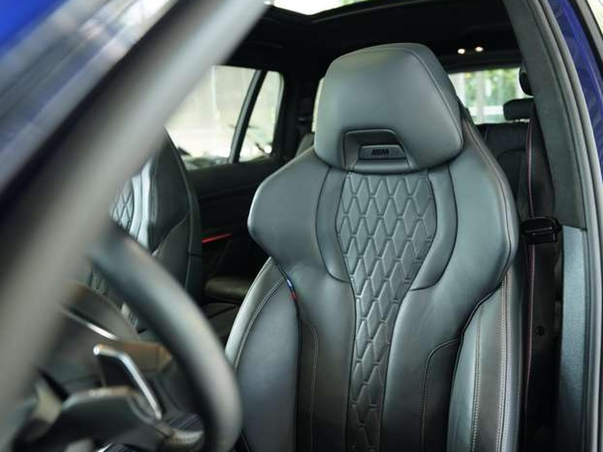 BMW X7 xD 40 d M Sport Pro 2H. *22*SkyLounge*Schale (2025) - Photo 36