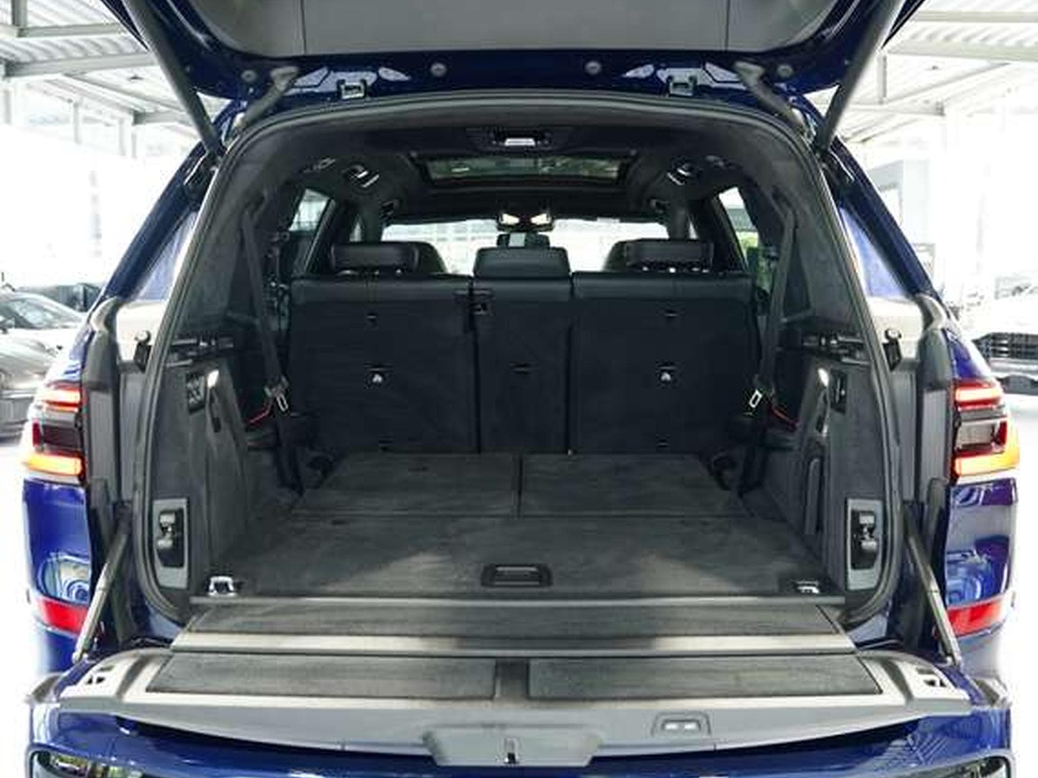 BMW X7 xD 40 d M Sport Pro 2H. *22*SkyLounge*Schale (2025) - Photo 49