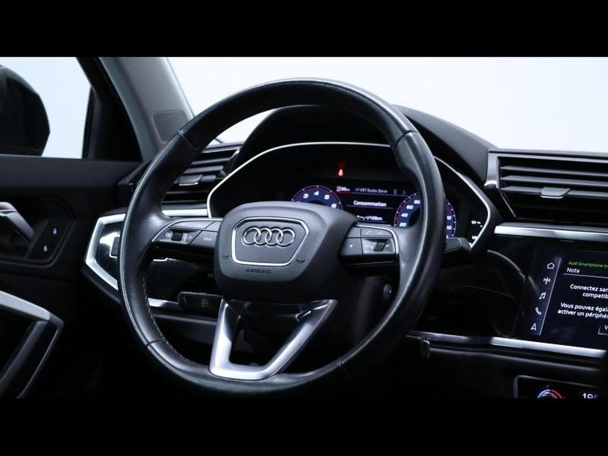 Audi Q3 35 TFSI 150 S-Tronic (2022) - Photo 16