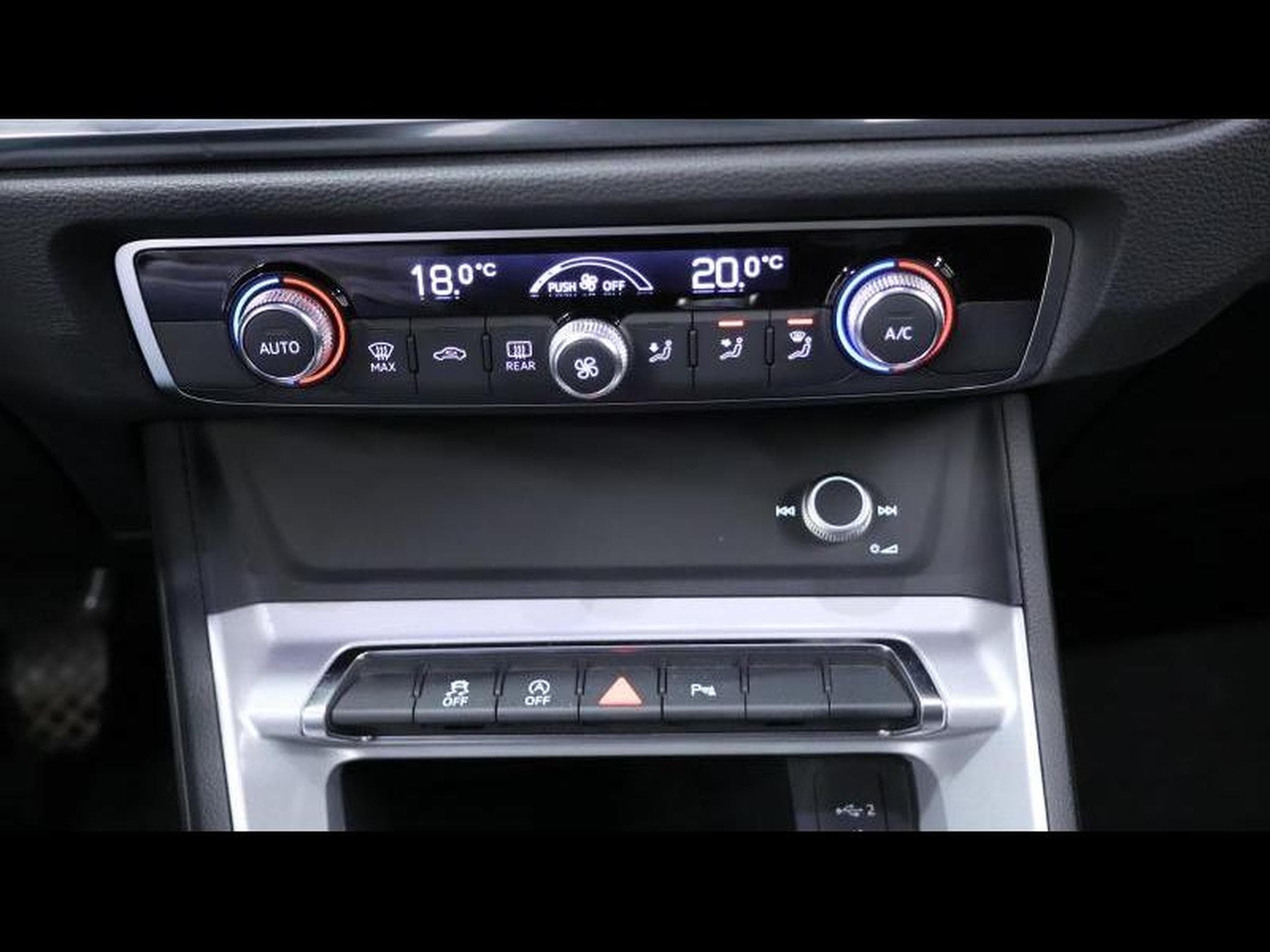 Audi Q3 35 TFSI 150 S-Tronic (2022) - Photo 21