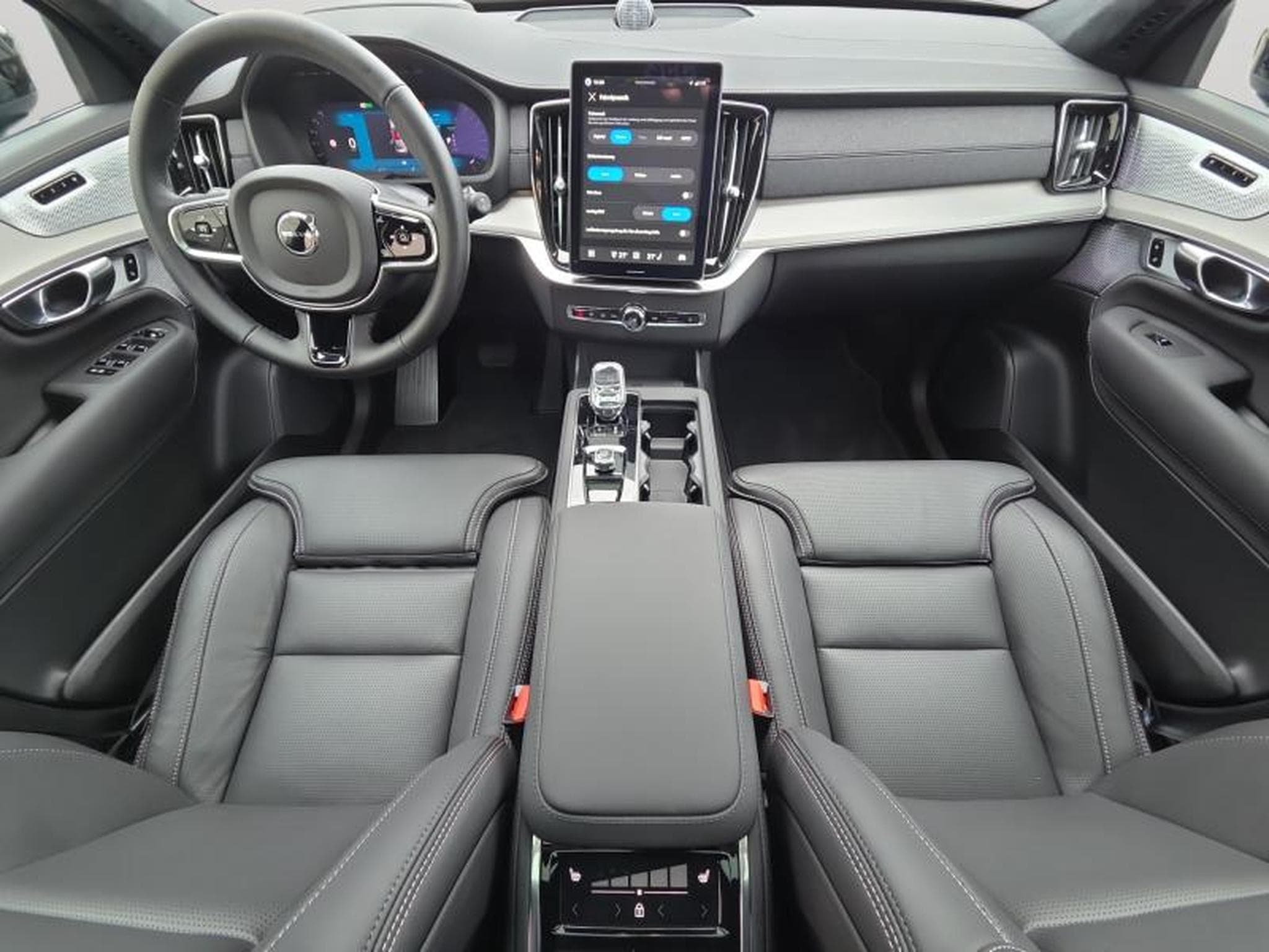 Volvo XC90 T8 Black Edition Ultra AWD 2027 / Hybride (2026) - Photo 3