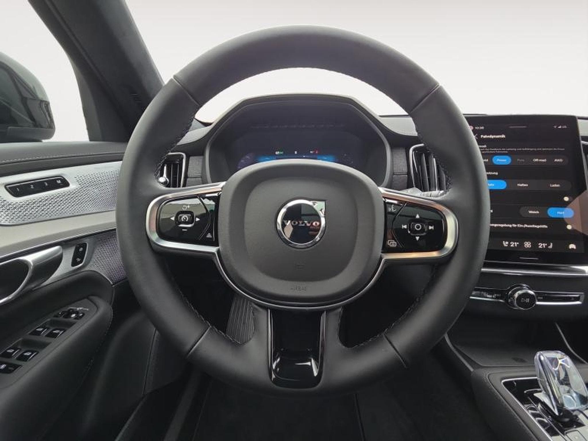 Volvo XC90 T8 Black Edition Ultra AWD 2027 / Hybride (2026) - Photo 12