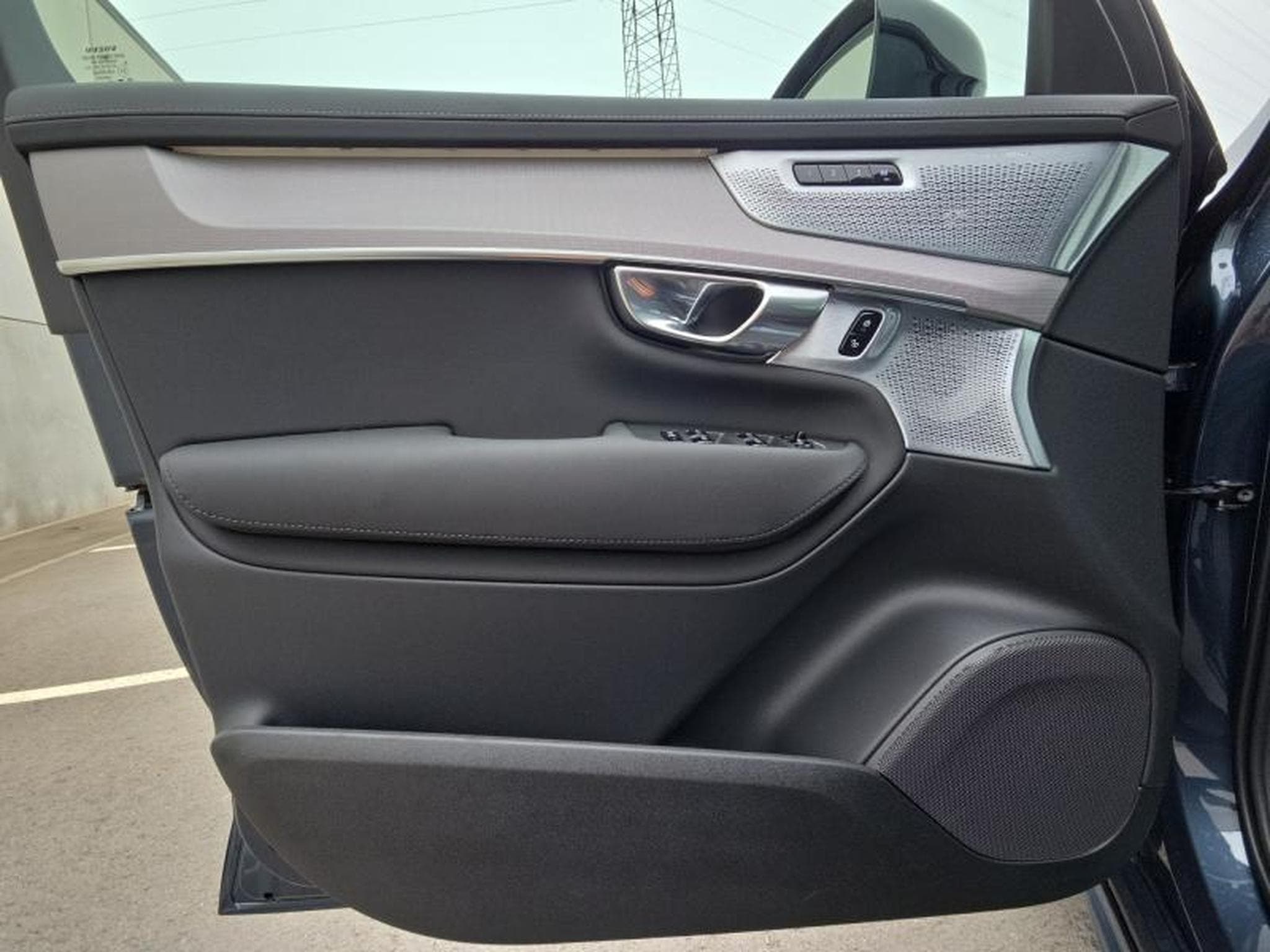 Volvo XC90 T8 Black Edition Ultra AWD 2027 / Hybride (2026) - Photo 20
