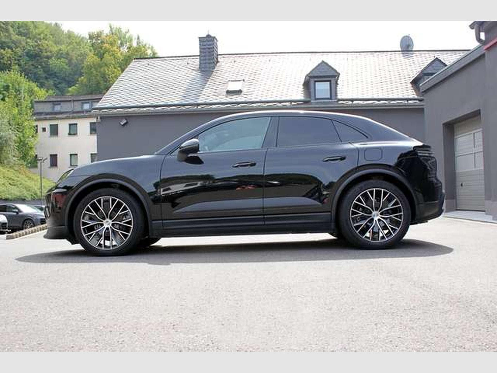 Porsche Macan Macan 4*21"MacanDesign,AHK,ACC,Pano,Lederpaket* (2026) - Photo 3