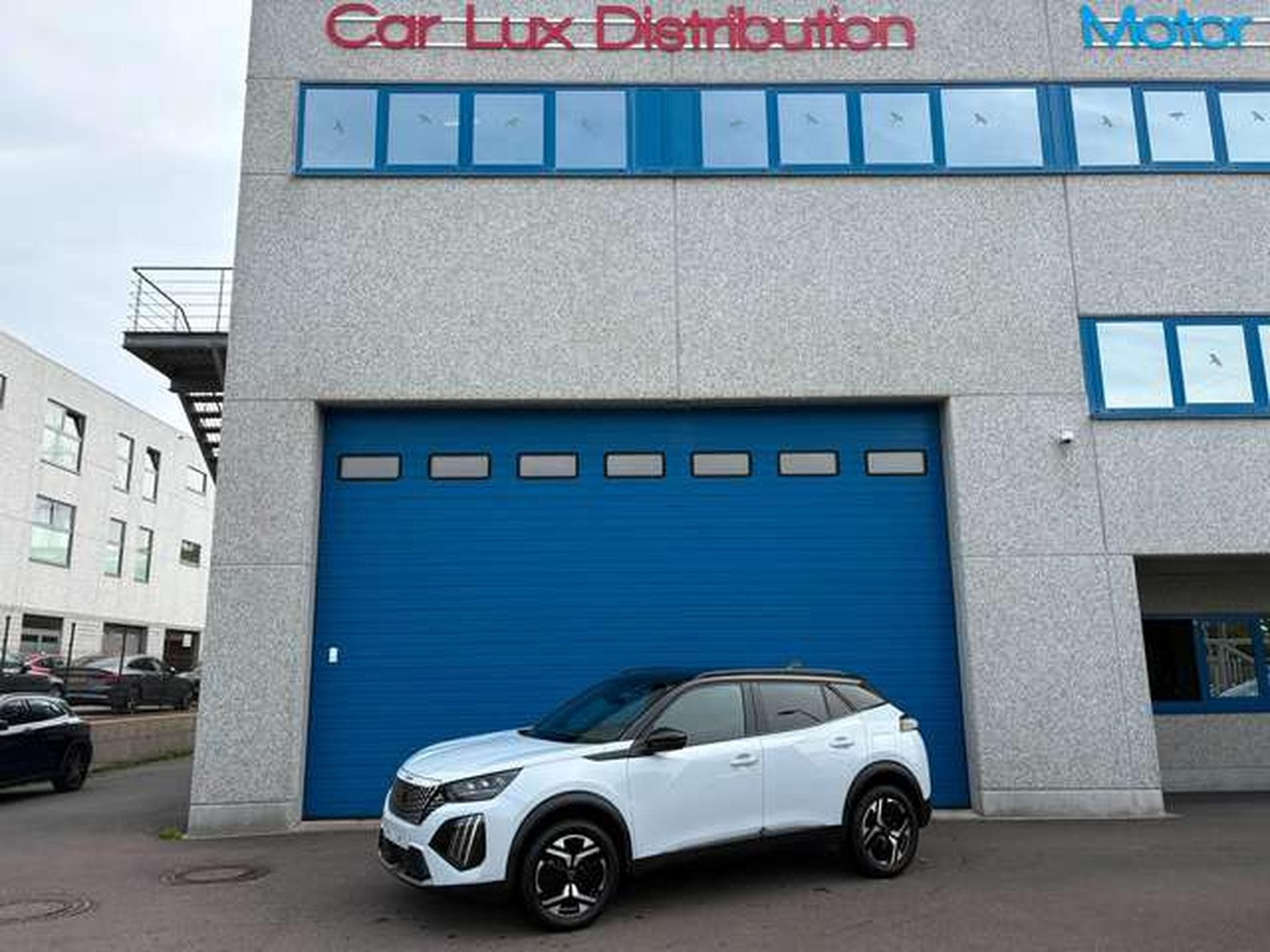 Peugeot 2008 2008 PureTech 130 EAT8 GT (2024) - Photo 1