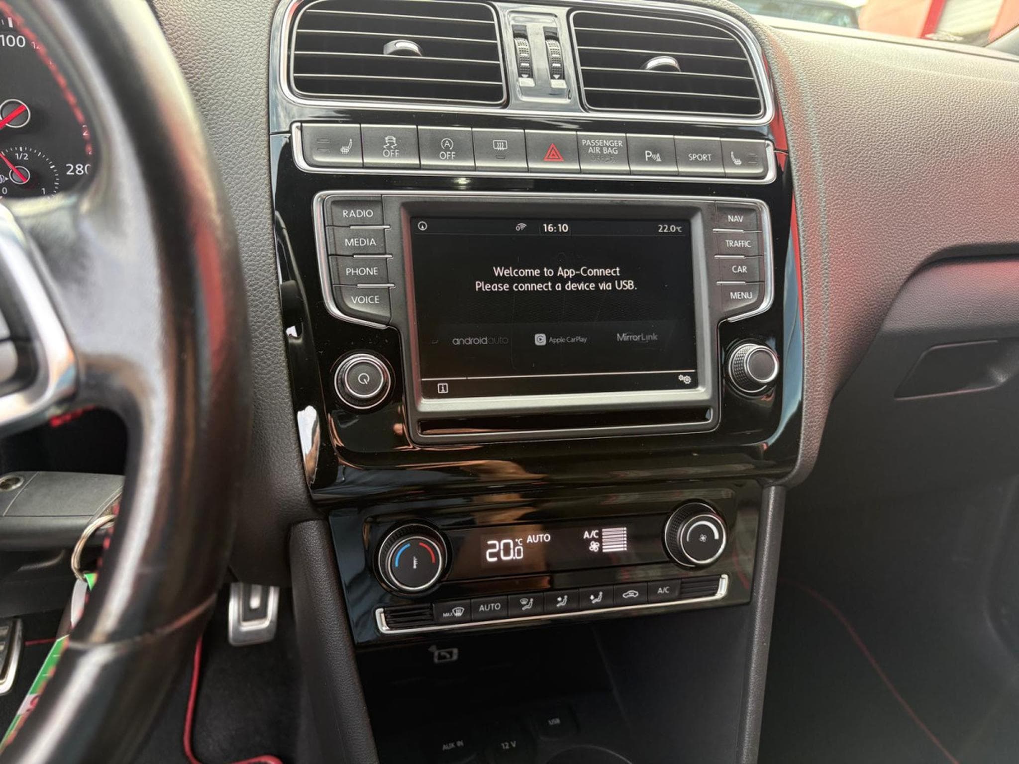 VW Polo GTI (2017) - Photo 12