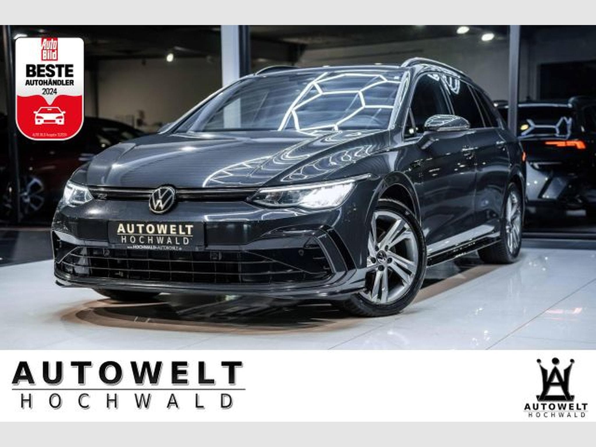 VW Golf Golf 8 2.0 TDI DSG R-Line NAVI LED H&amp;K RFK Side (2023) - Photo 1