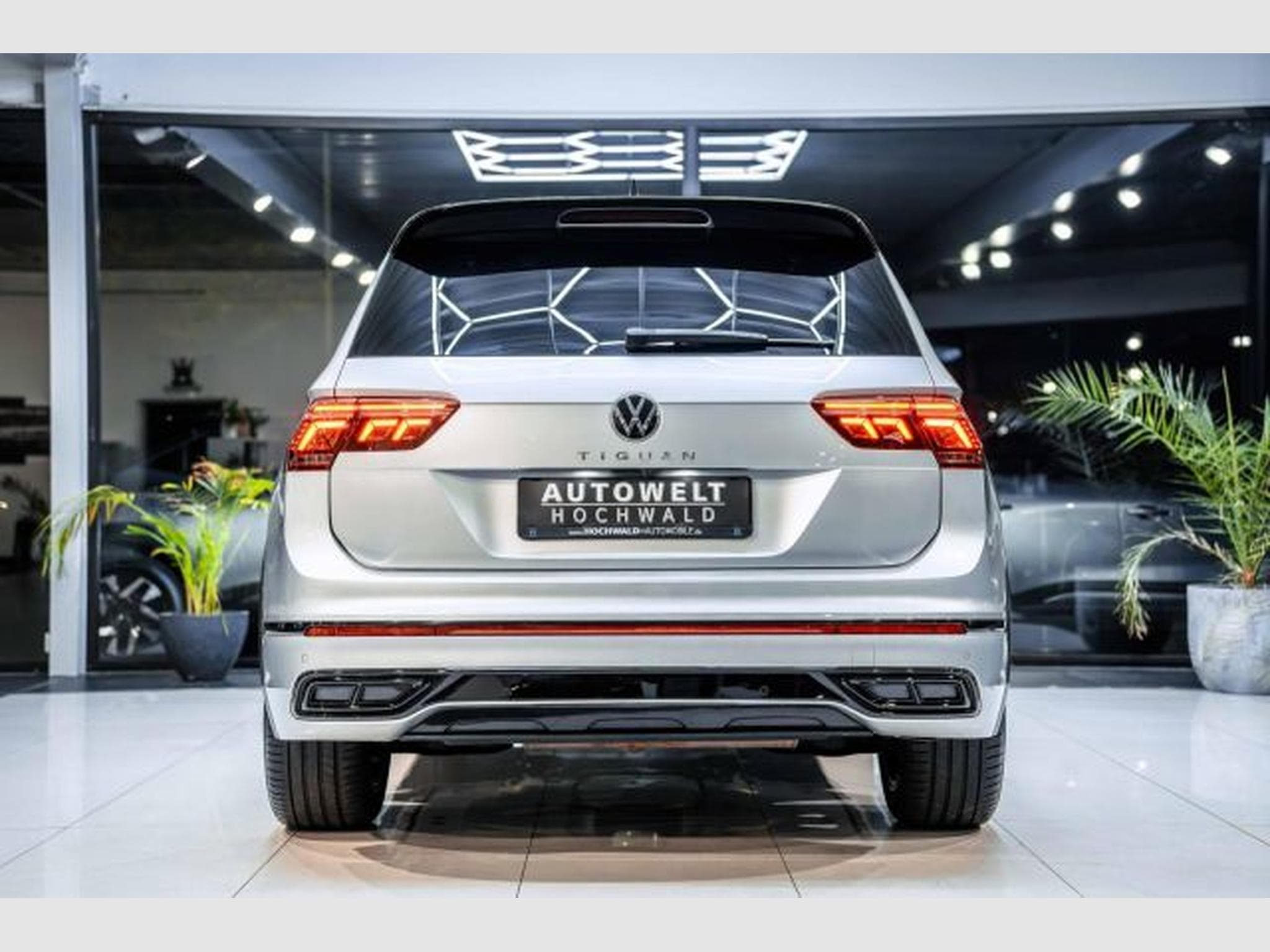 VW Tiguan Tiguan 1.5 TSI DSG R-Line NAVI IQ-LED KAMERA SHZ (2021) - Photo 13