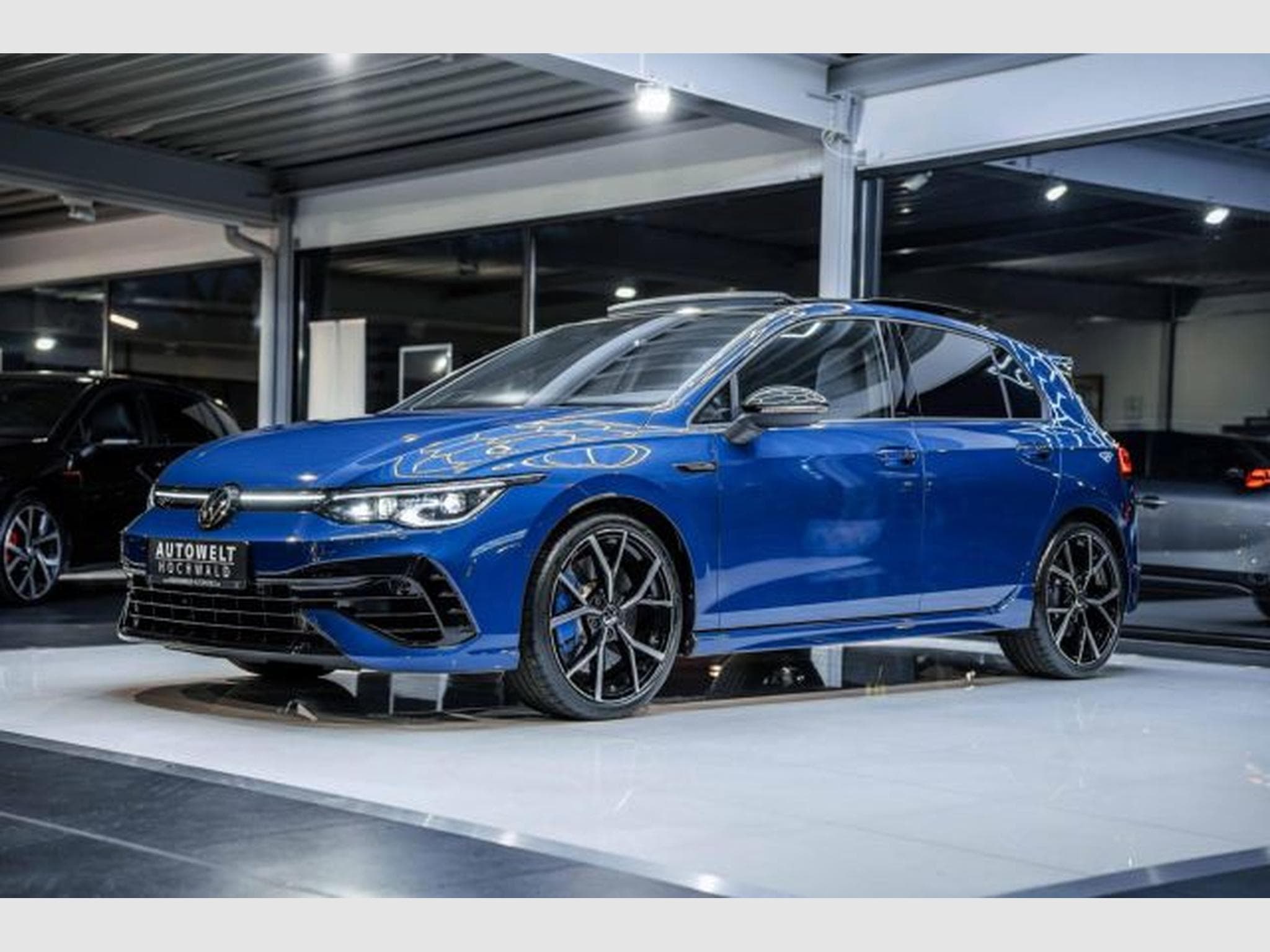 VW Golf Golf 8 2.0 TSI R Performance DSG 4M H&amp;K PANO IQ (2024) - Photo 4