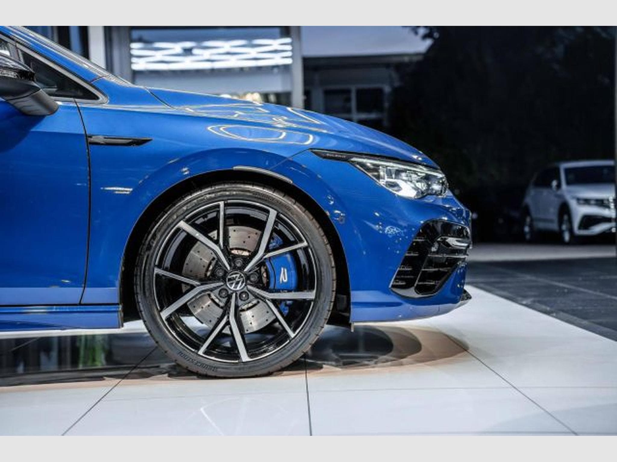 VW Golf Golf 8 2.0 TSI R Performance DSG 4M H&amp;K PANO IQ (2024) - Photo 9