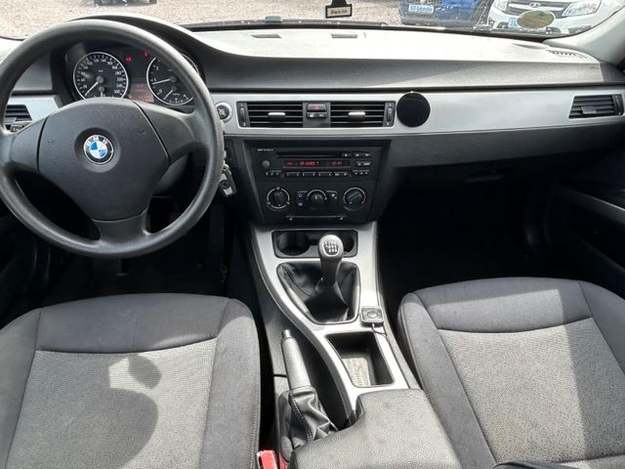 BMW 318 318i Lim. *PDC*SHZ*Klima* (2006) - Photo 10