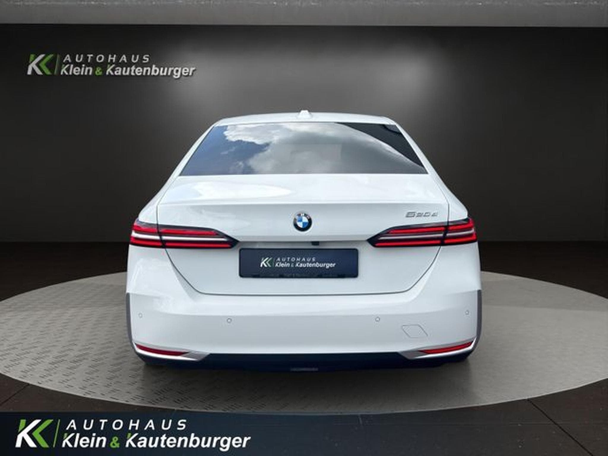 BMW 520 520d +AHK+MEMORY+360°+LENKRADHZG.+SITZBELÜFT.+ (2024) - Photo 6
